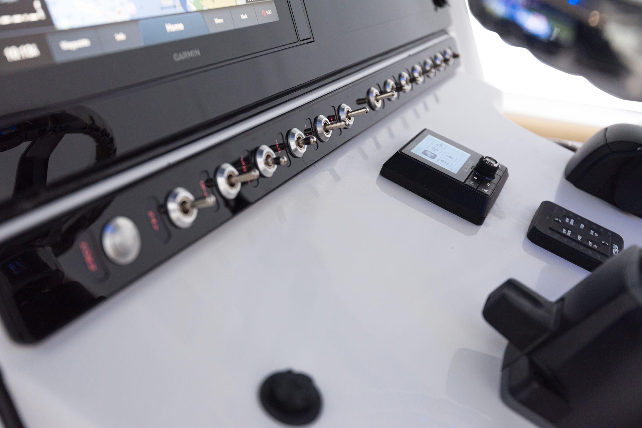 Detail image of 12V Toggle Switches & Horn