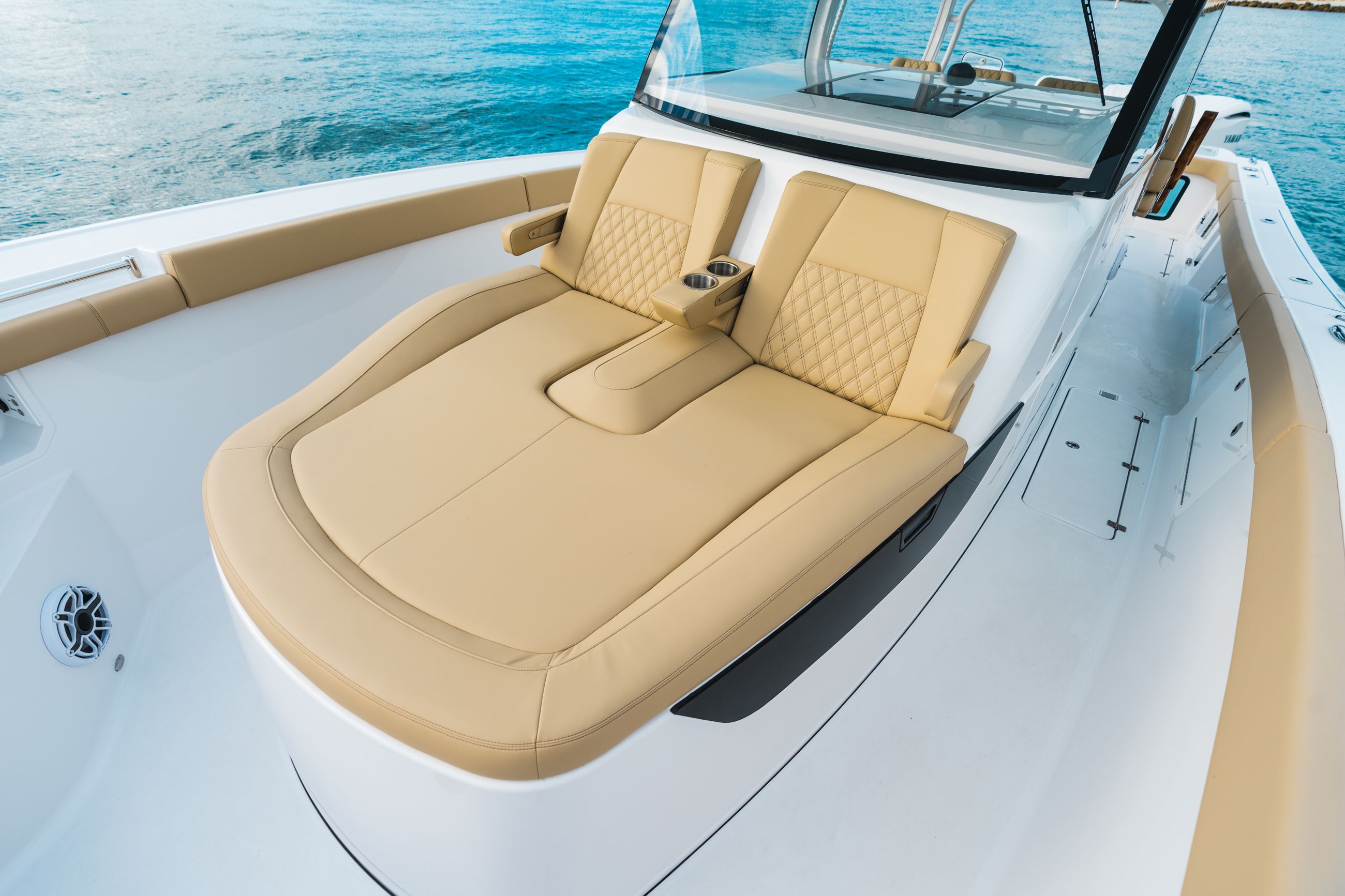 Detail image of Sculpted Chaise Lounge Seat