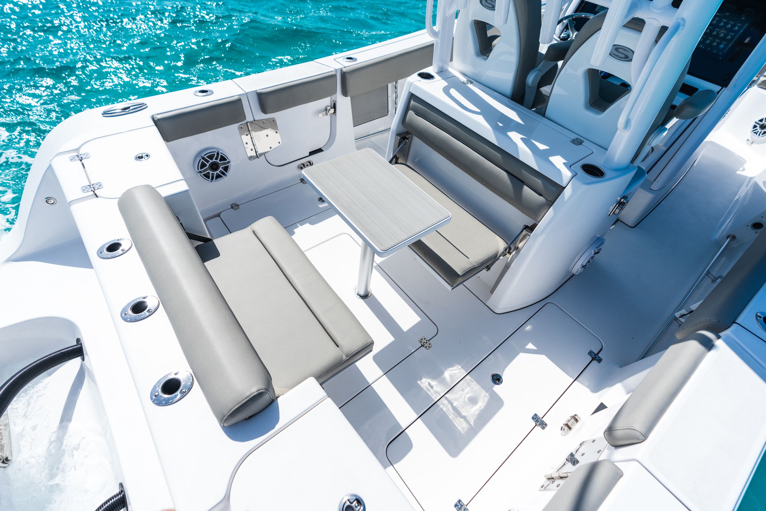 Detail image of Stern Fiberglass Cockpit Table