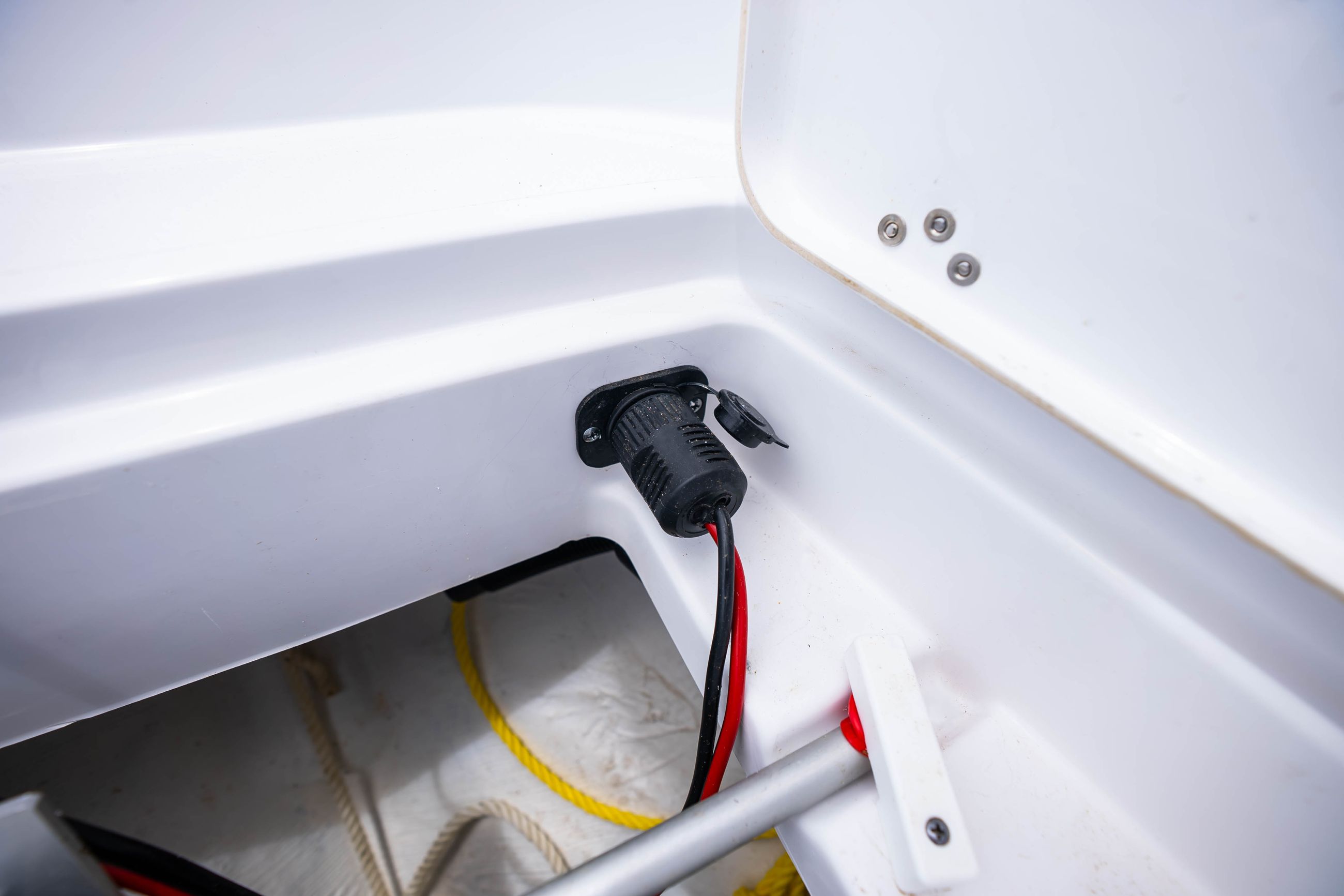 Detail image of Trolling Motor Plug & Harness