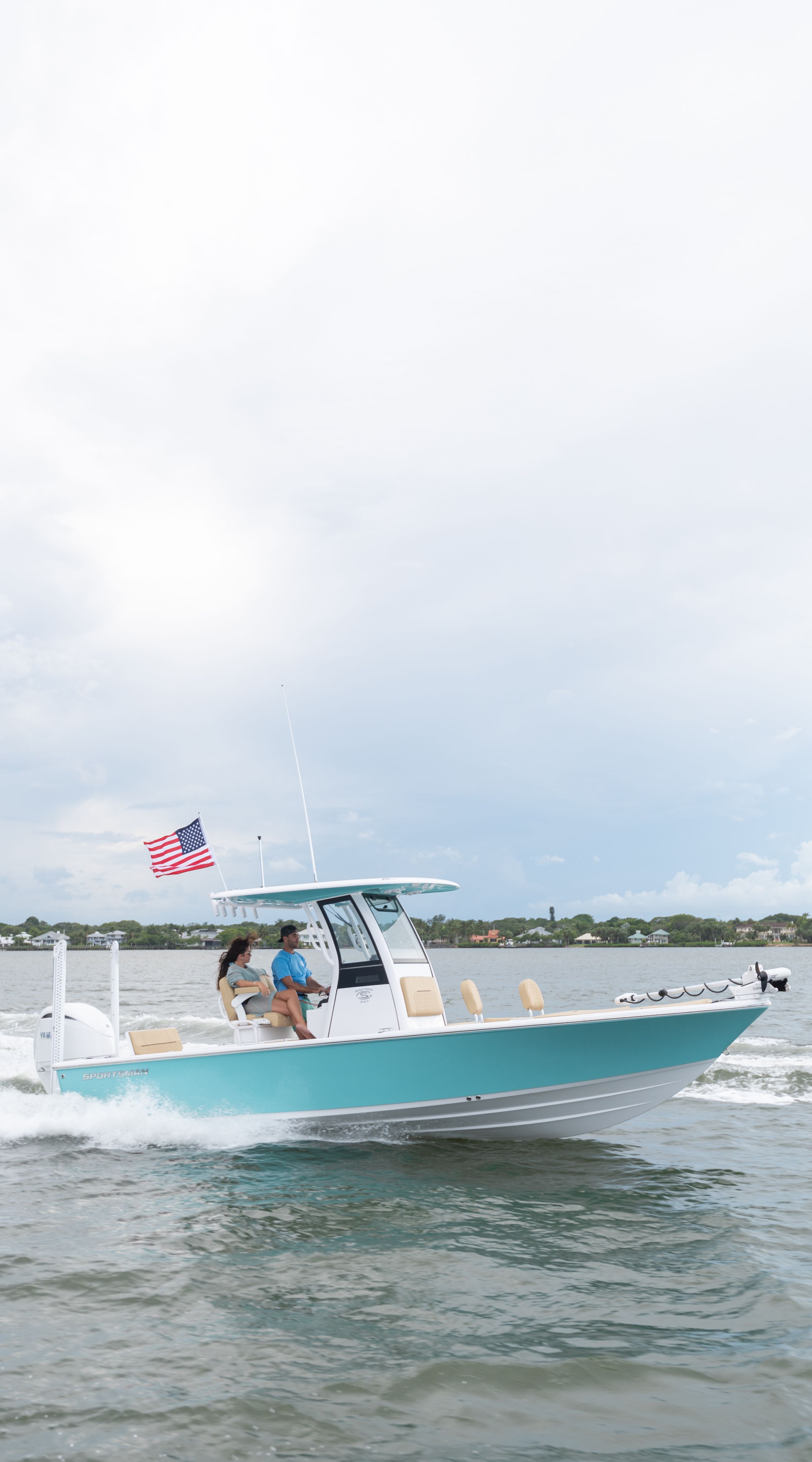 Detail image of the Masters 247 Bay Boat