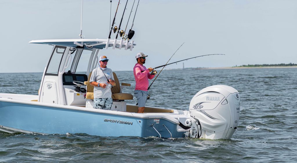 All of the technical specifications for the 267-bay-boat