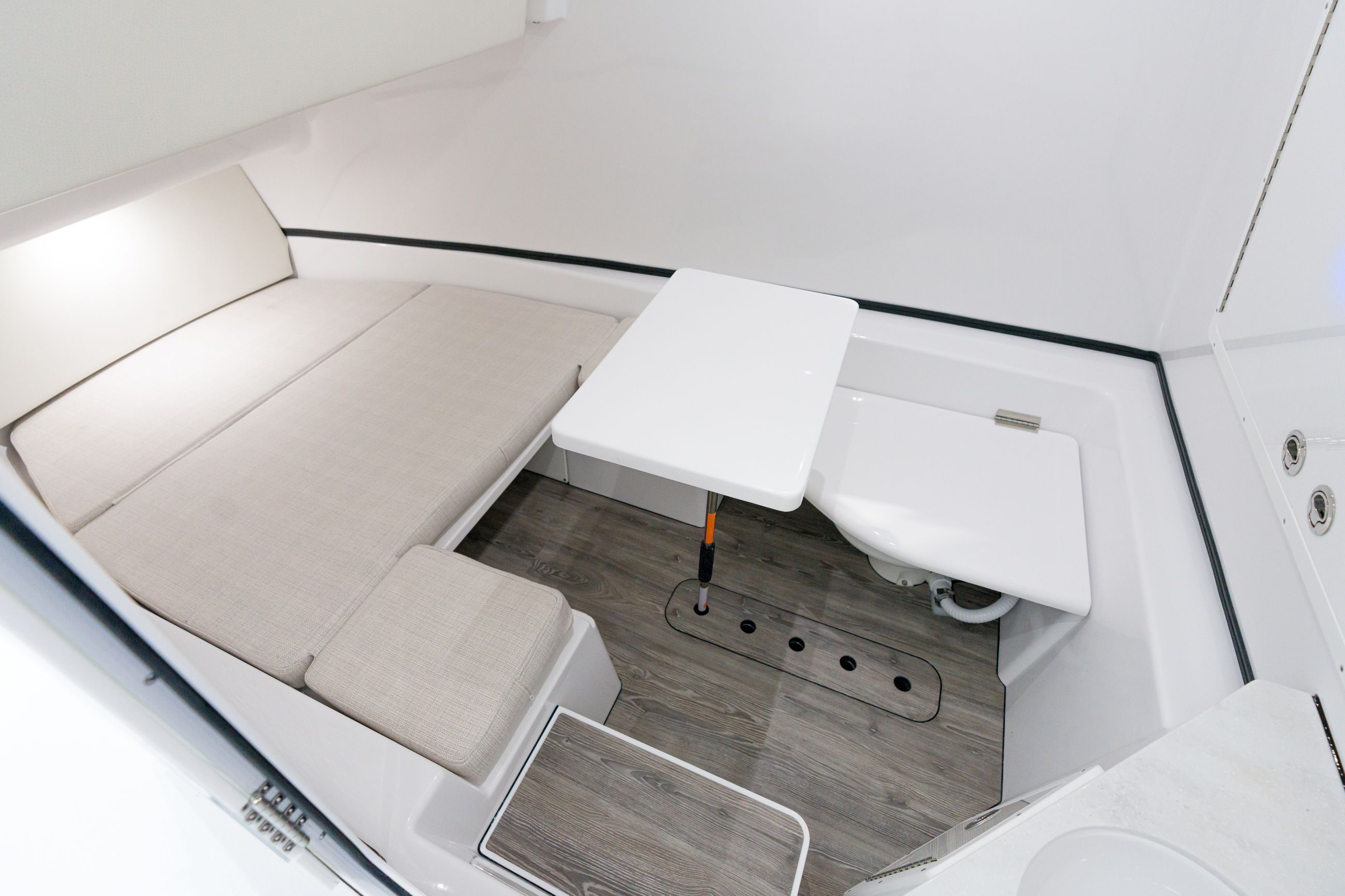 Detail image of Swiveling Removable Table