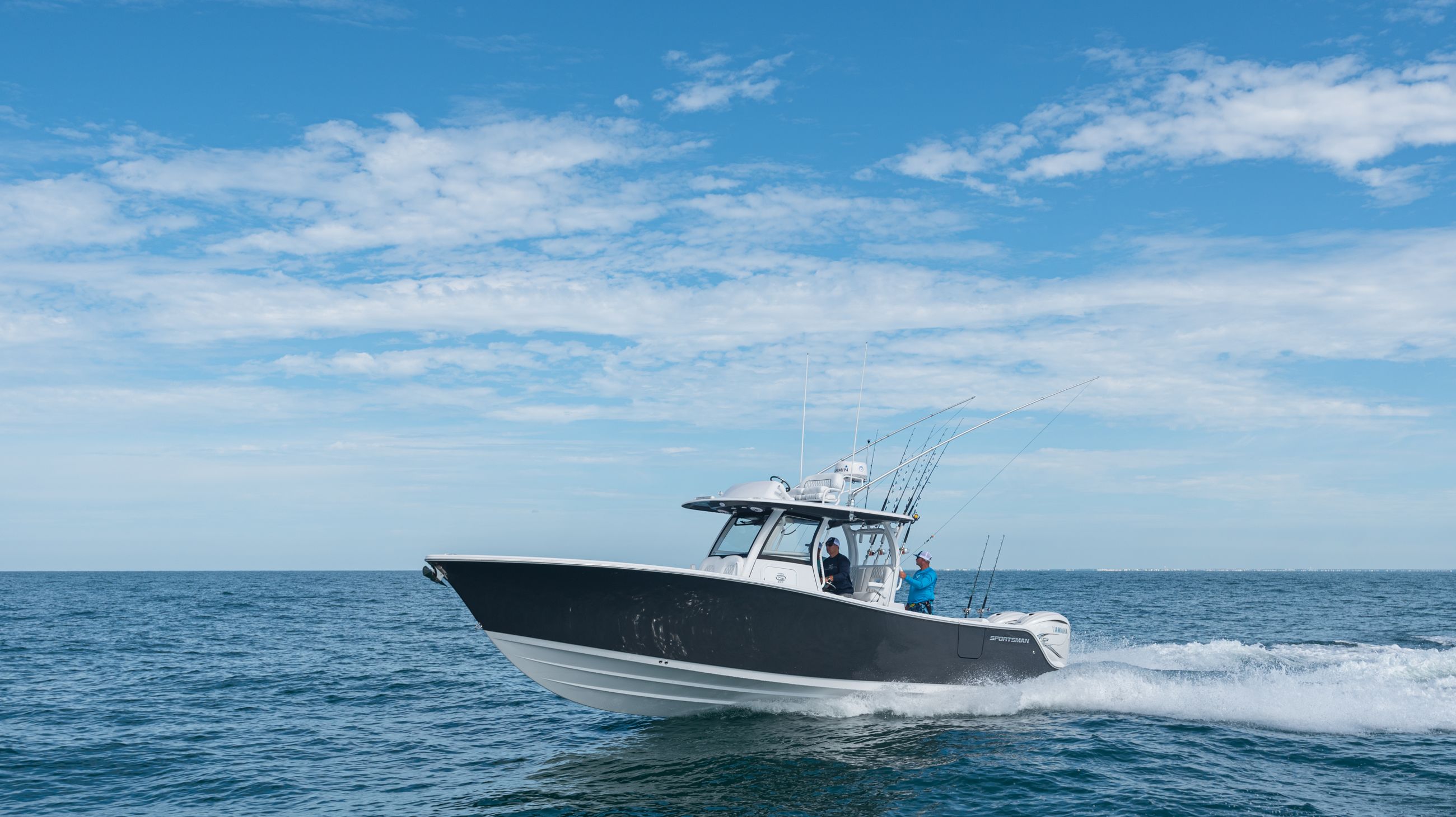 Main image for the Open 322 Center Console