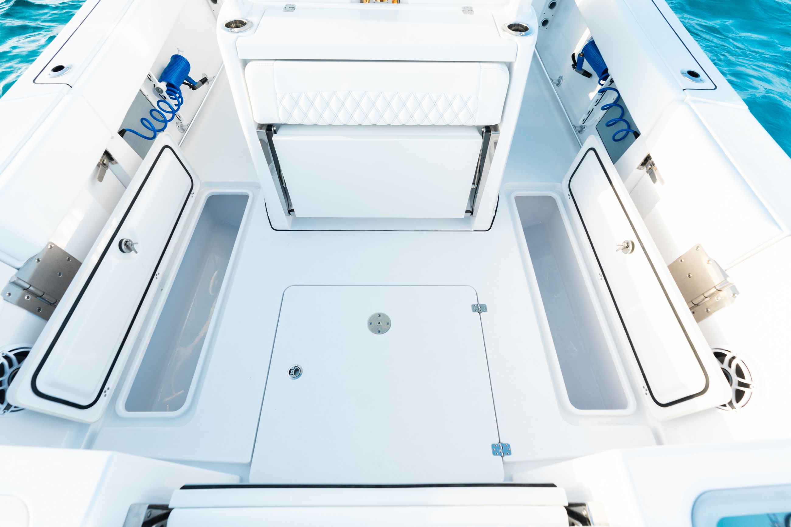 Detail image of 240-quart Insulated & Macerated In-deck Fish Boxes