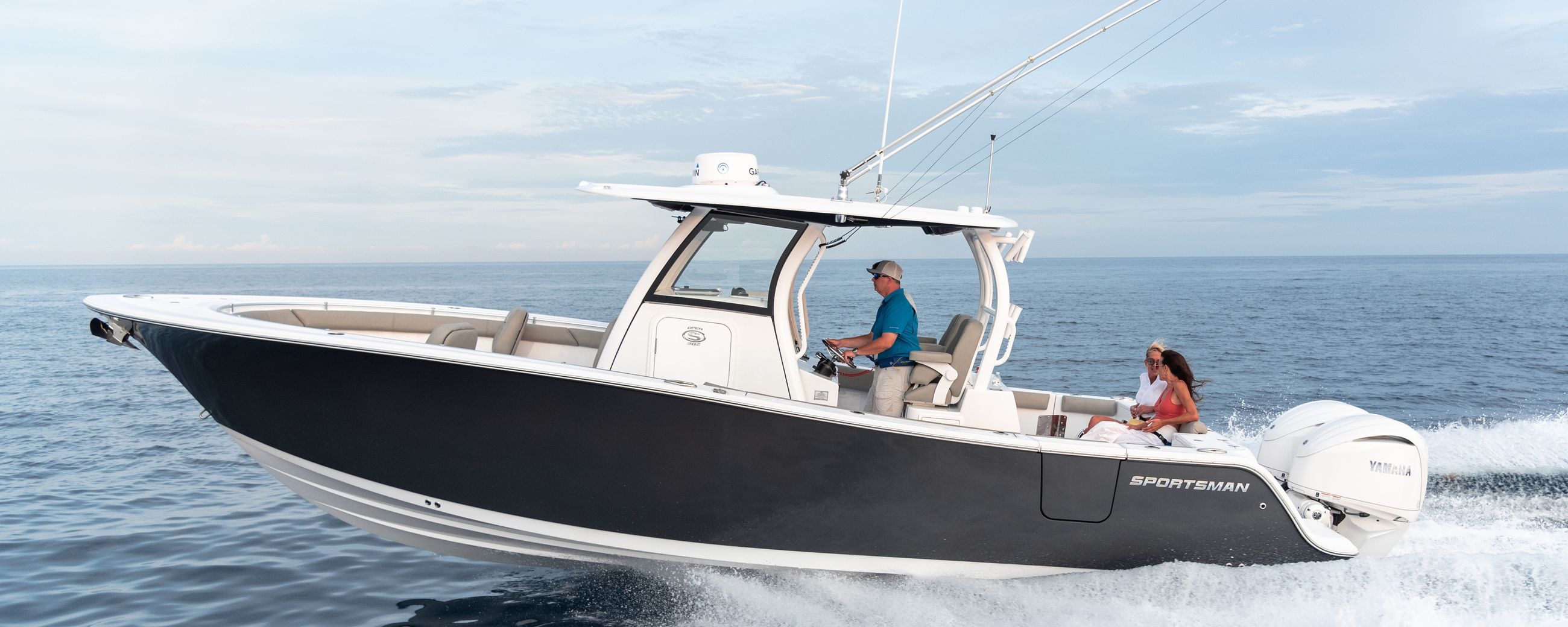 Family-Friendly Offshore Center Consoles & Bay Boats from 20' to 35 ...