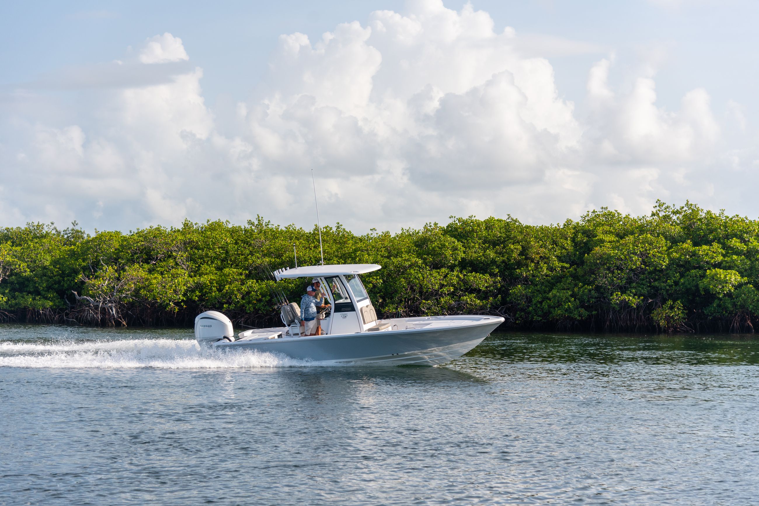 Detail image of the Masters 247 Bay Boat