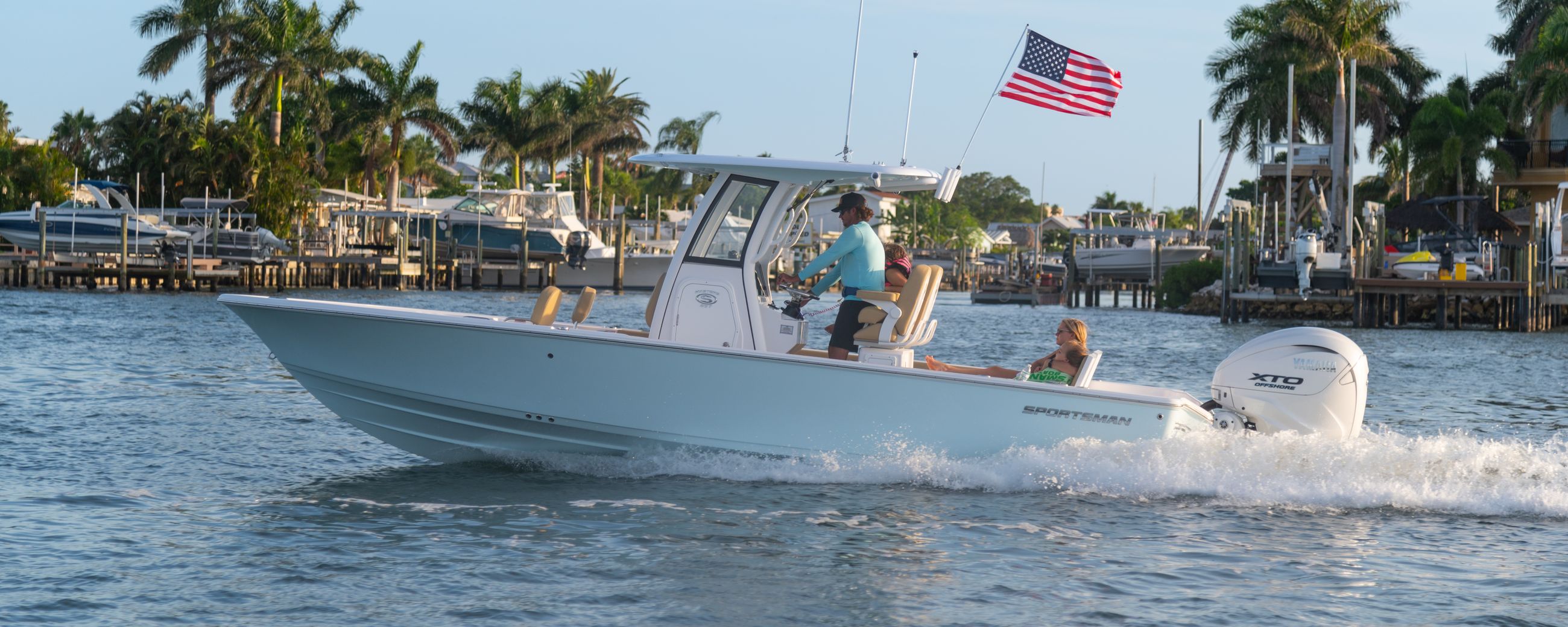 Standard features for the 267-Bay-Boat