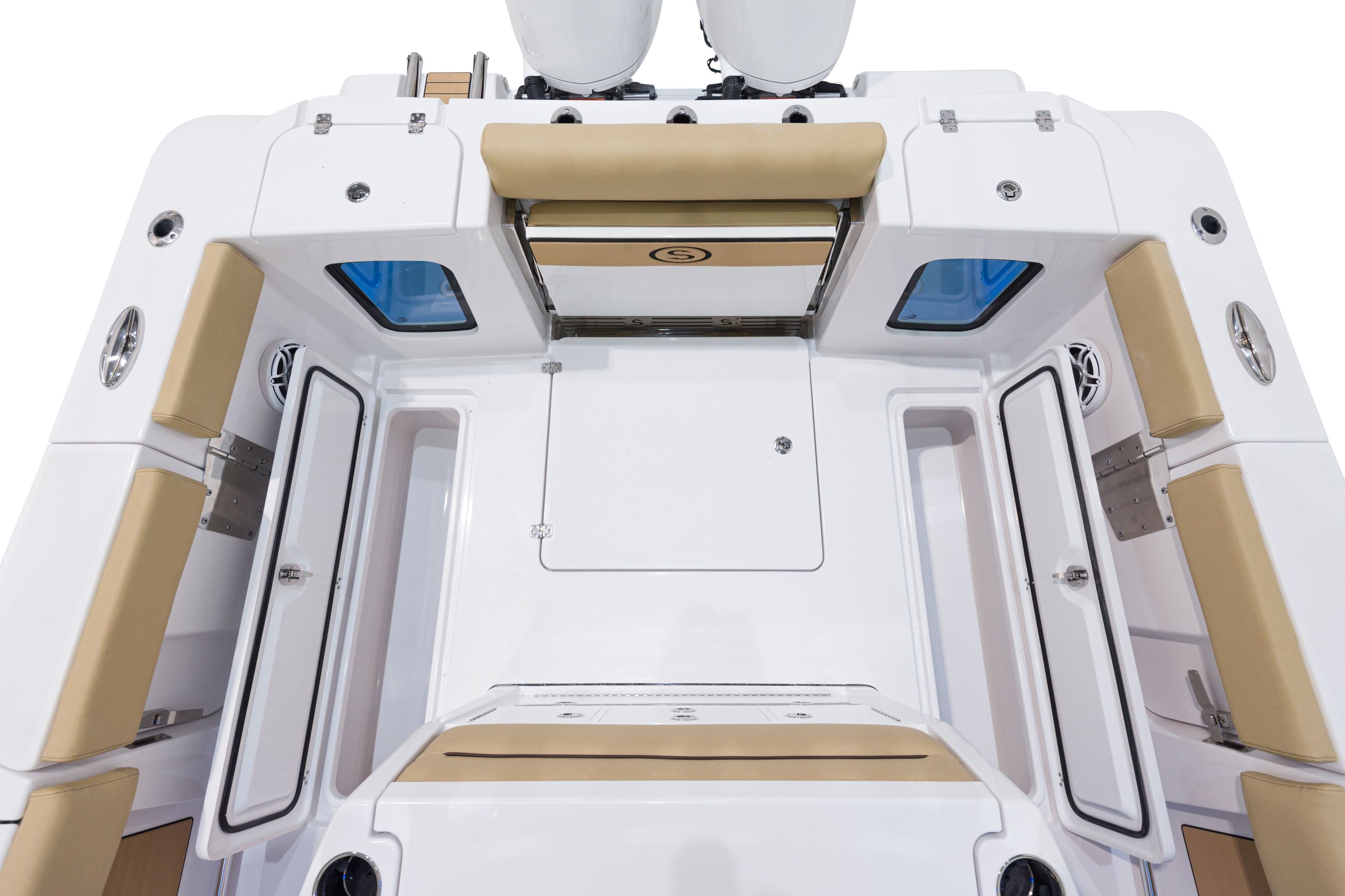 Open 302 Center Console · Features Sportsman Boats