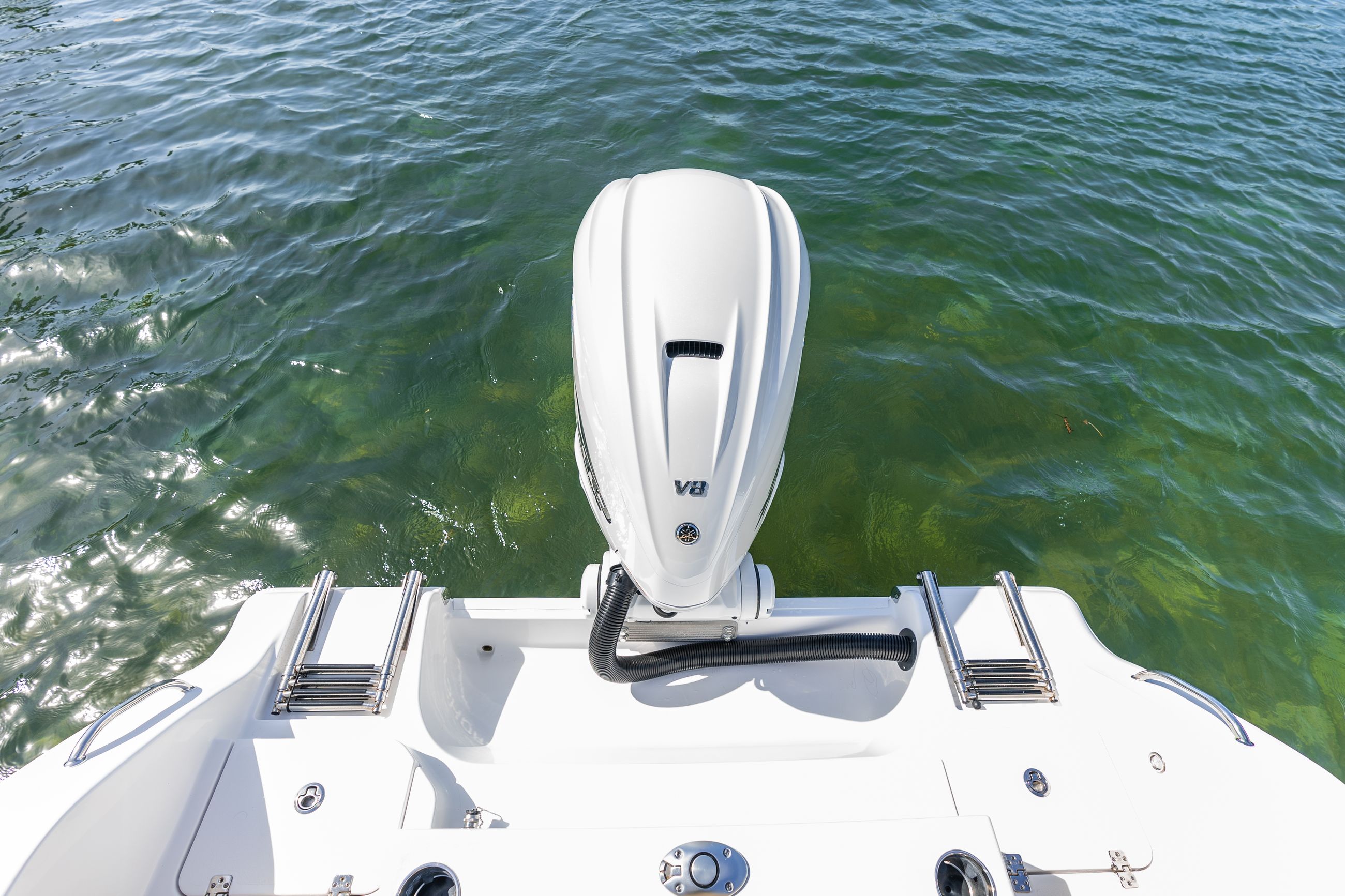 Heritage 261 Center Console · Features Sportsman Boats