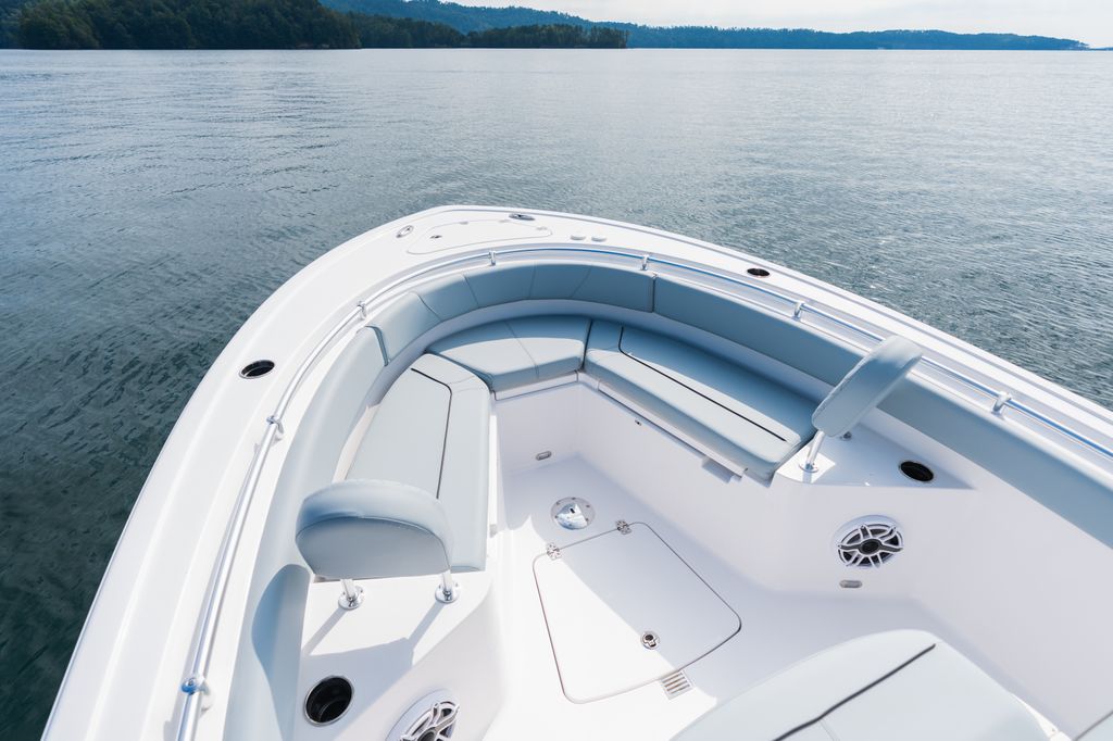 Detail image of Comfortable Bow Layout