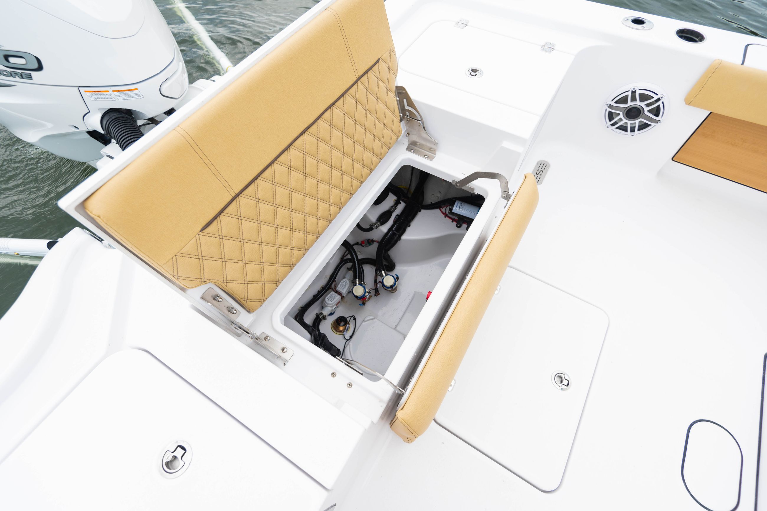 Detail image of Rear Total Access Hatch