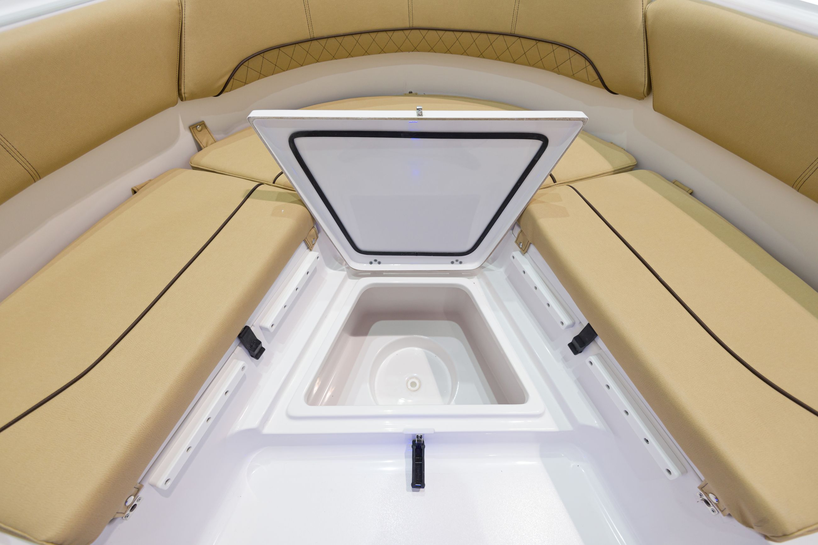 Detail image of Center Bow Storage Box