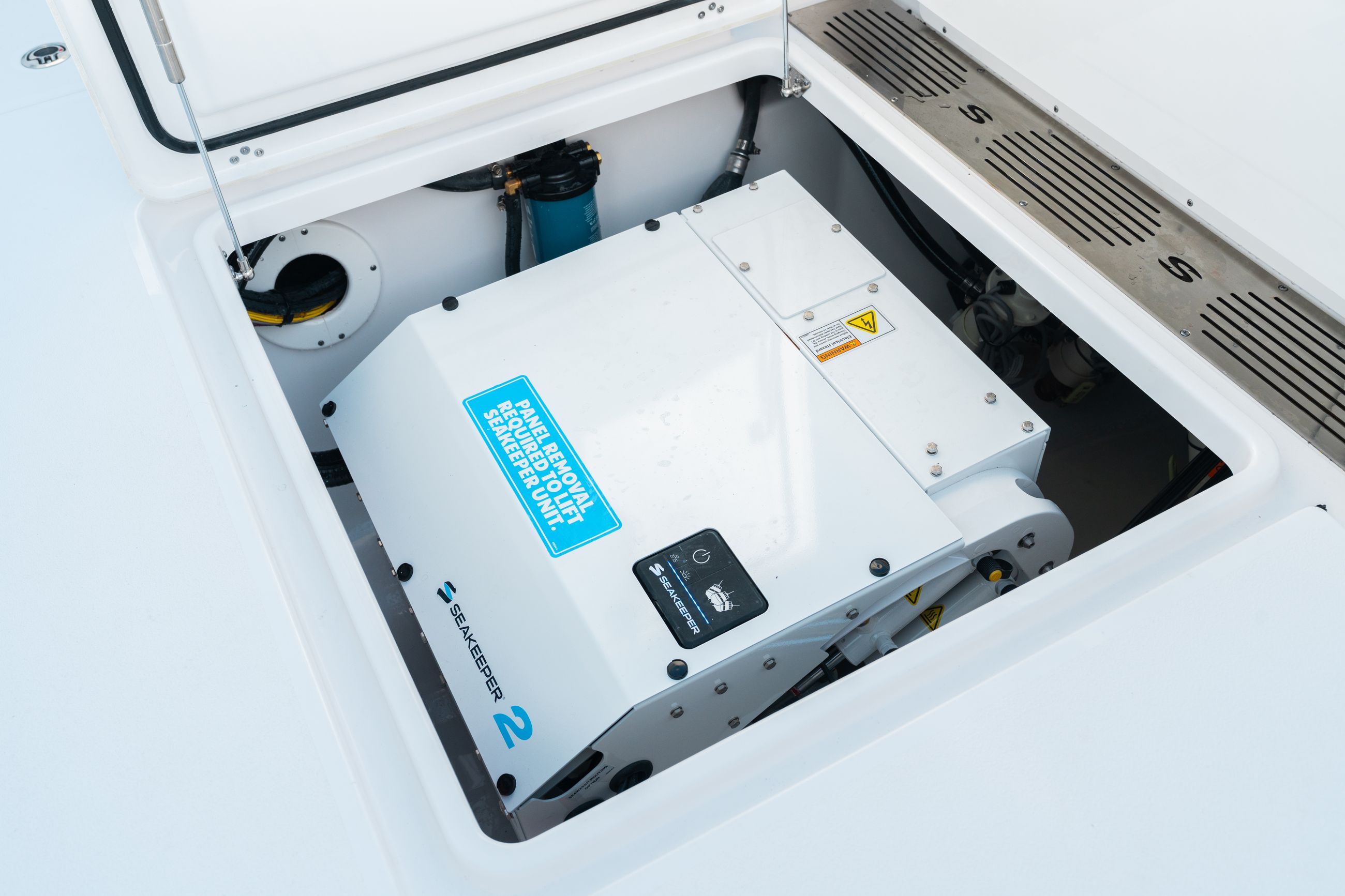 Detail image of Built-in Stringer Seakeeper Pod