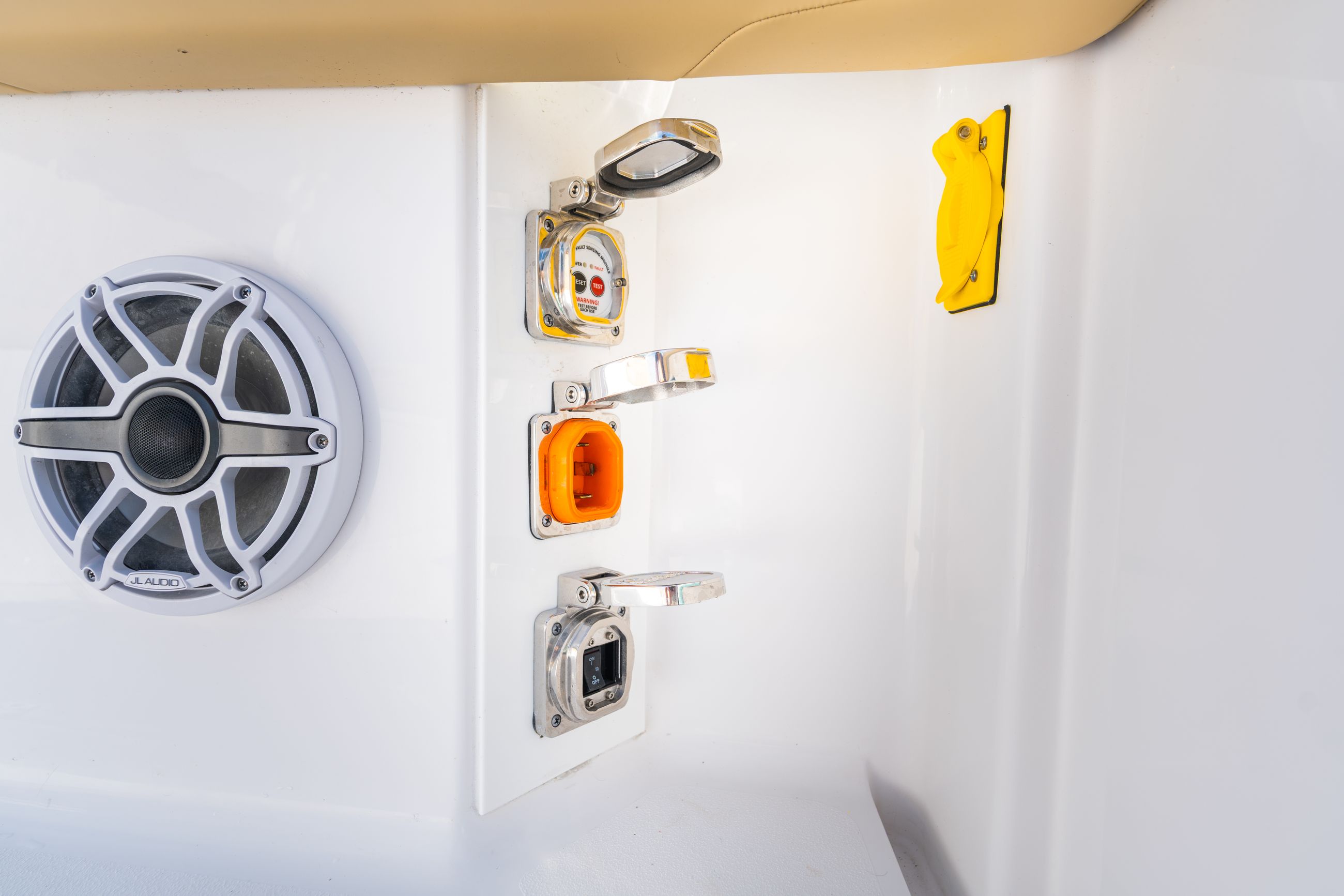 Detail image of SmartPlug ELCI 50 Amp Sensor & Breaker Combo 316 SS