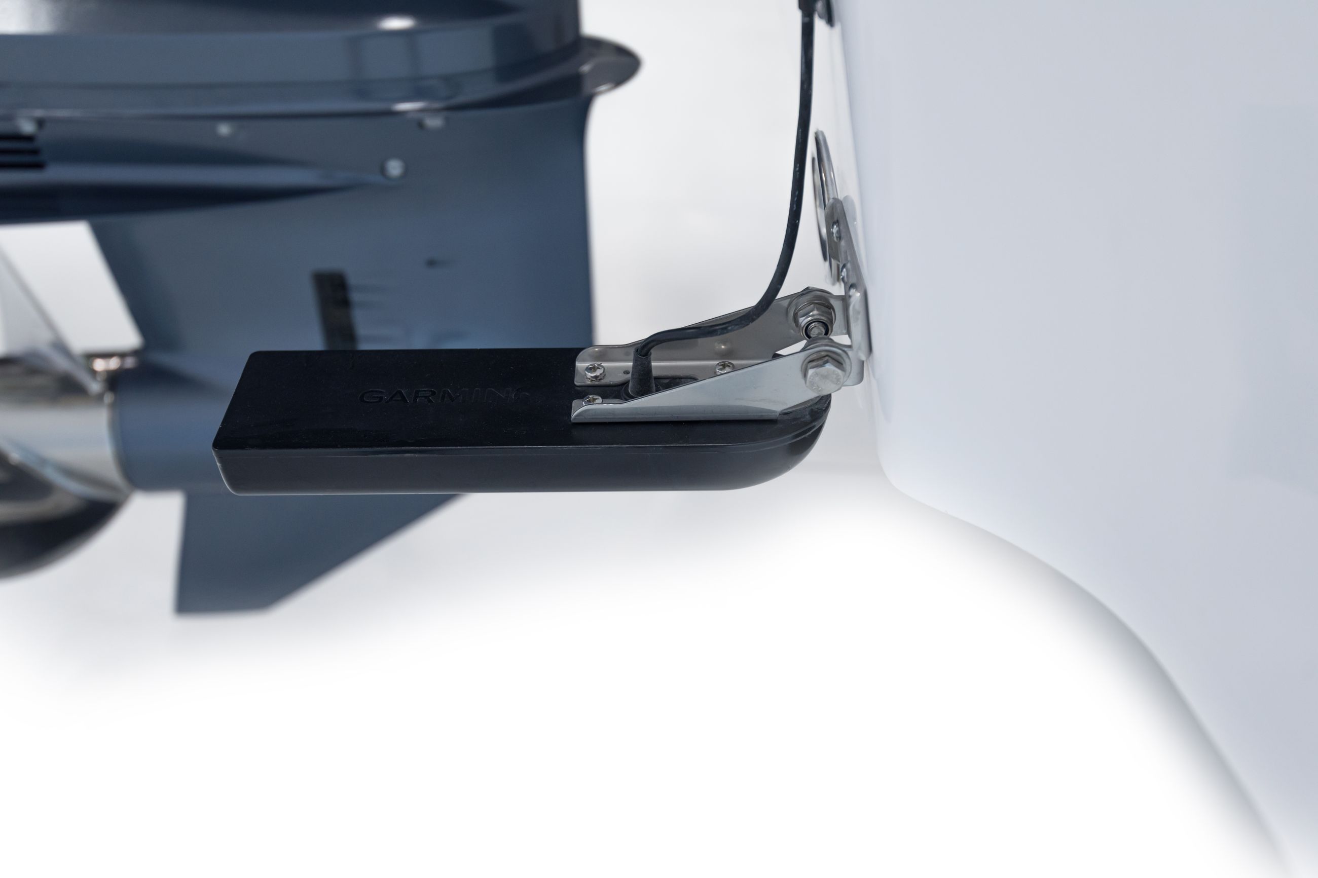 Detail image of Garmin GT23 Transom CHIRP Transducer