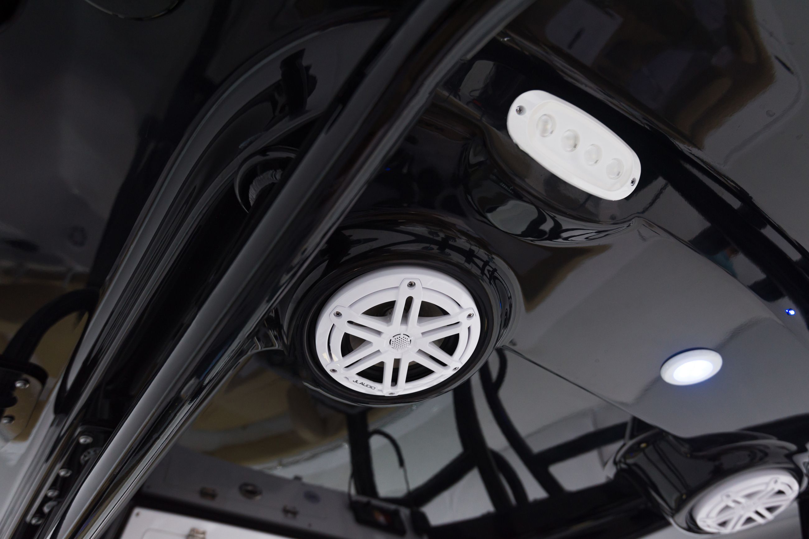 Detail image of Matching Hard-Top Underside Color