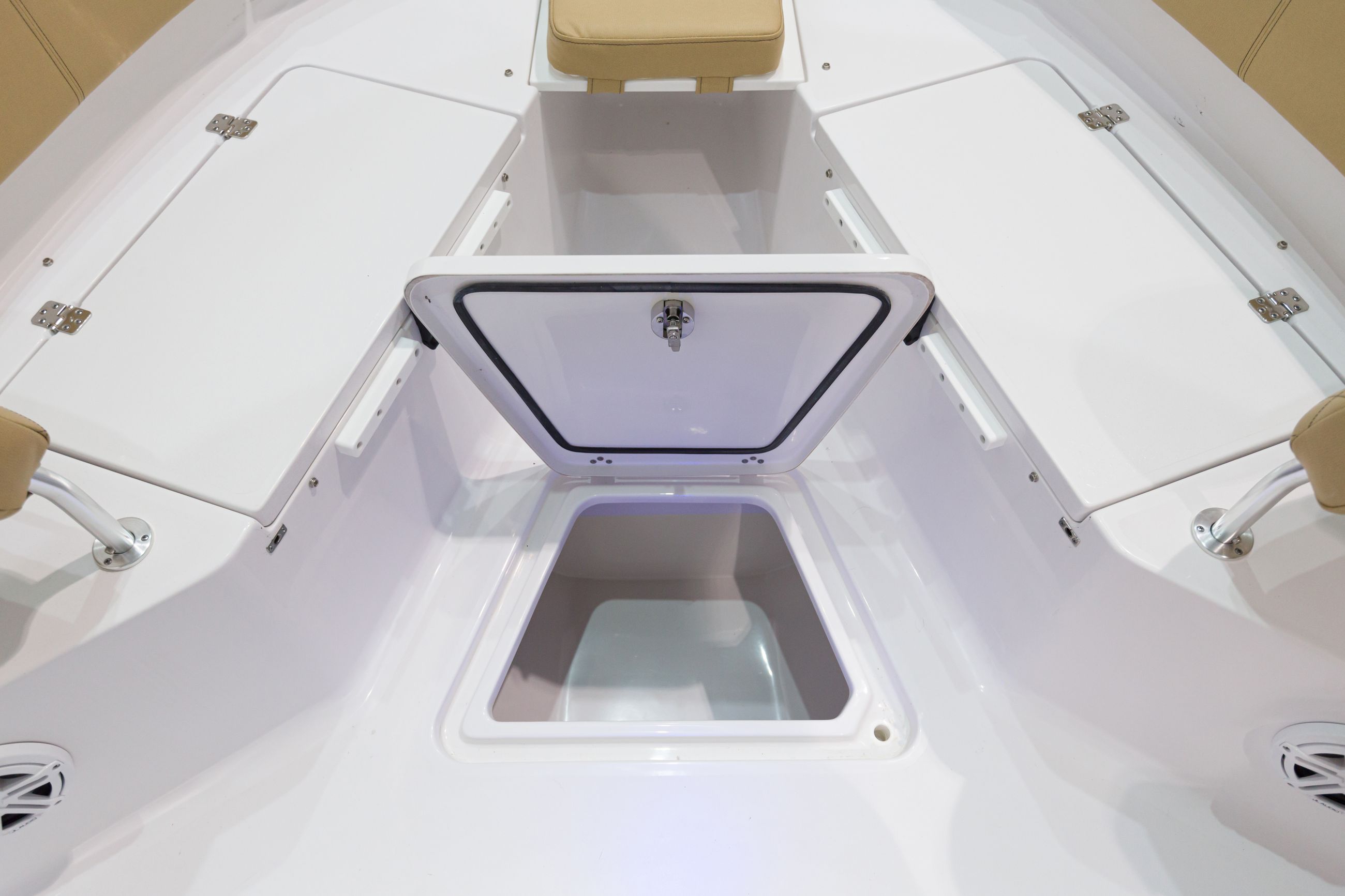 Detail image of Center Bow Storage Box