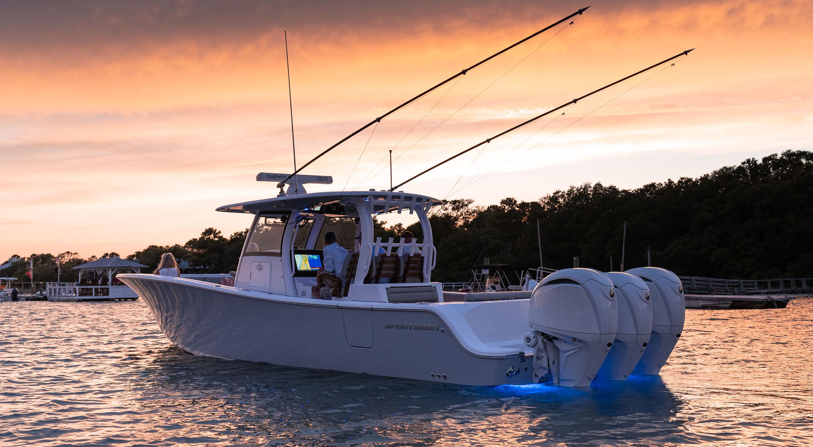 Engine options for the 352-center-console