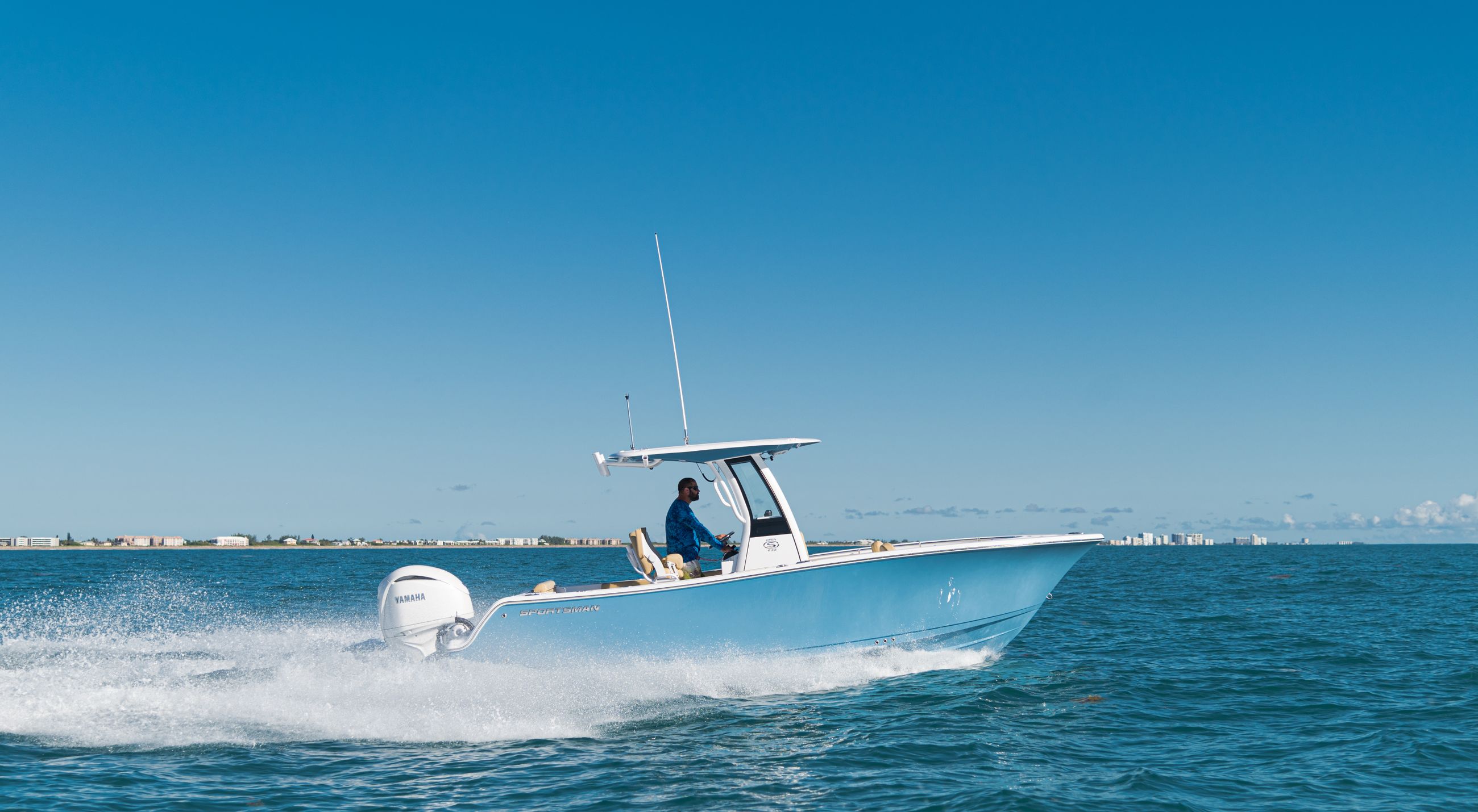 Standard features for the 232-center-console