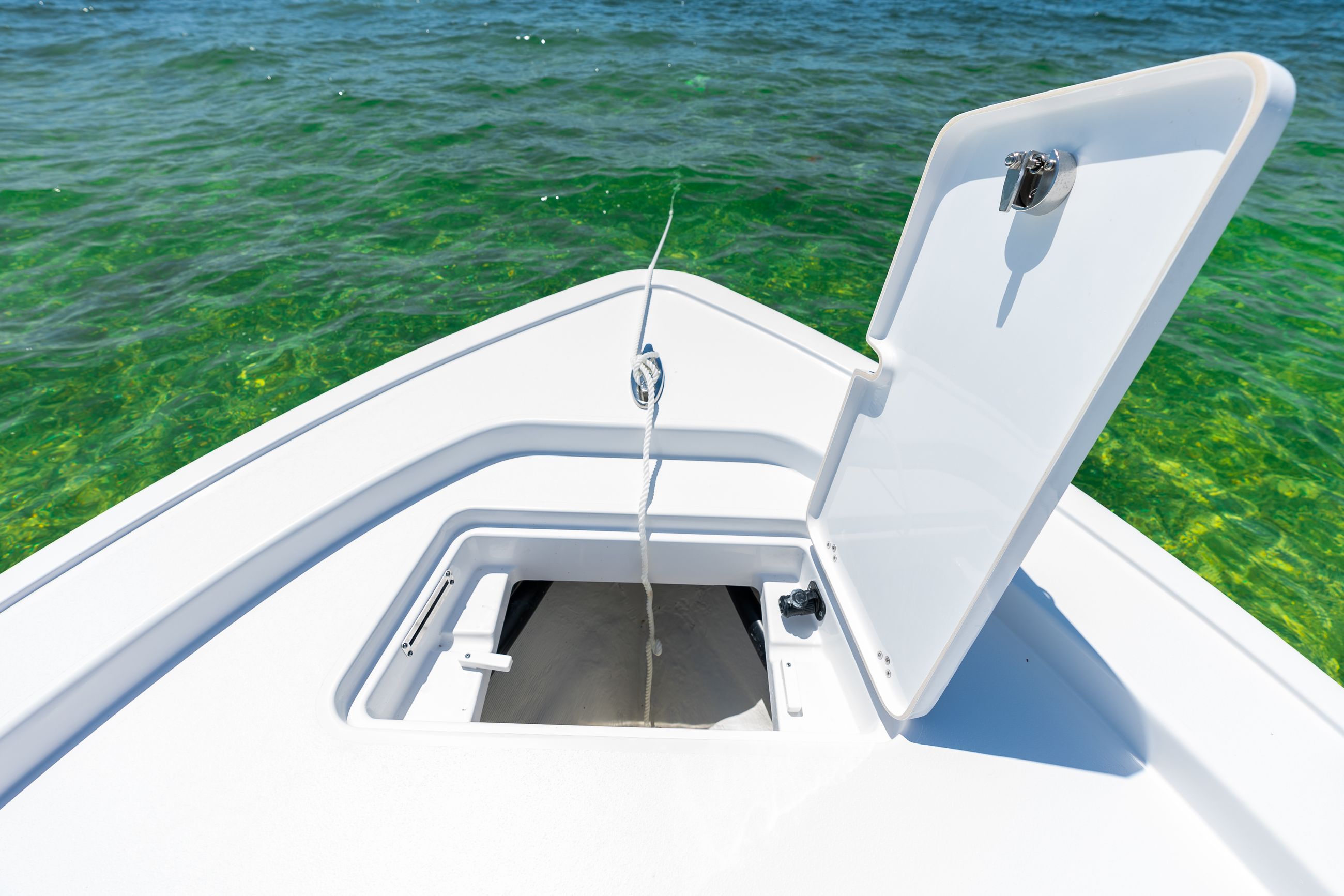 Masters 247 Bay Boat · Features Sportsman Boats