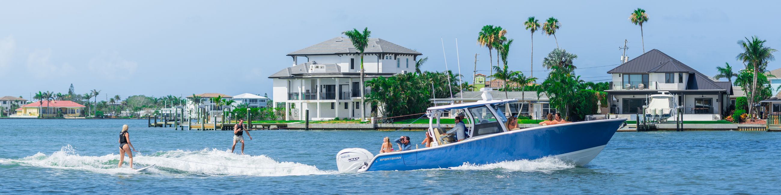 Heritage 321 Center Console Side profile image