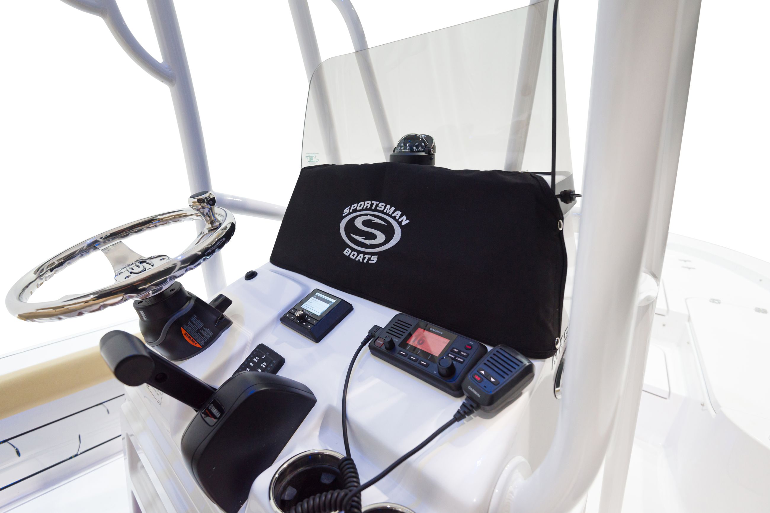 Masters 207 Bay Boat · Features Sportsman Boats