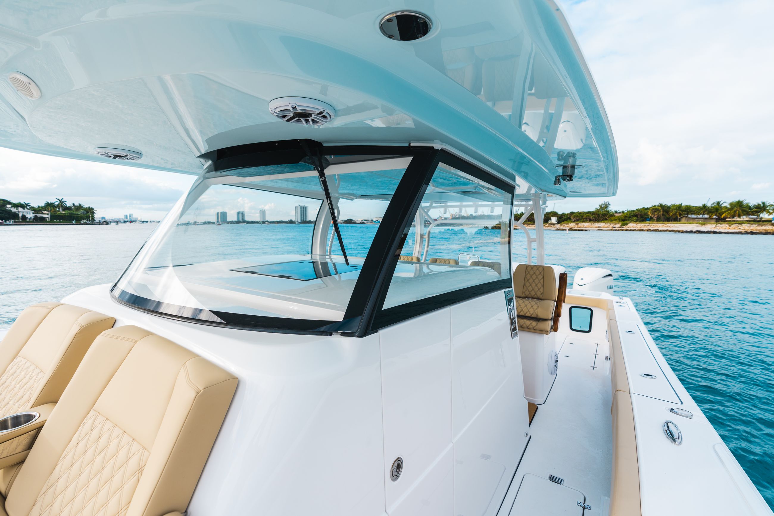 Detail image of Hard-Top w/ Panoramic Seamless Tempered Glass Windshield & Wiper