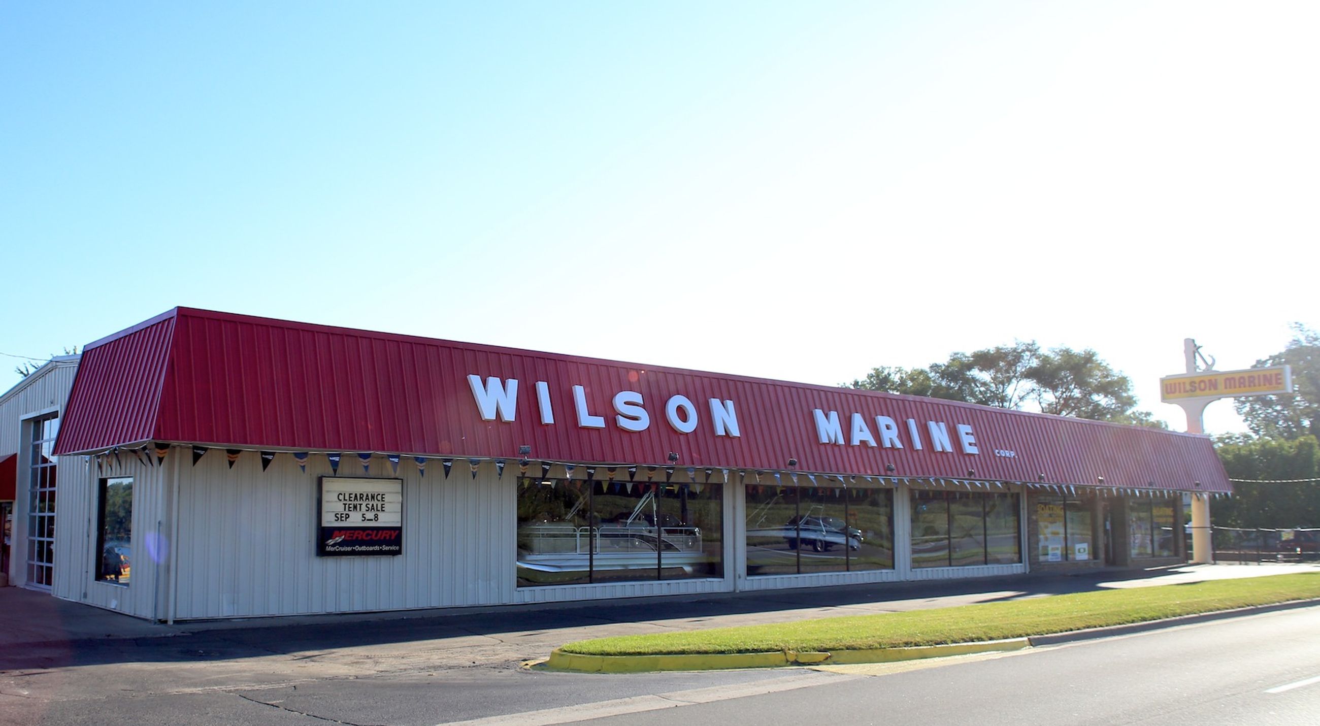 Store front image for the dealership located at Brighton, MI