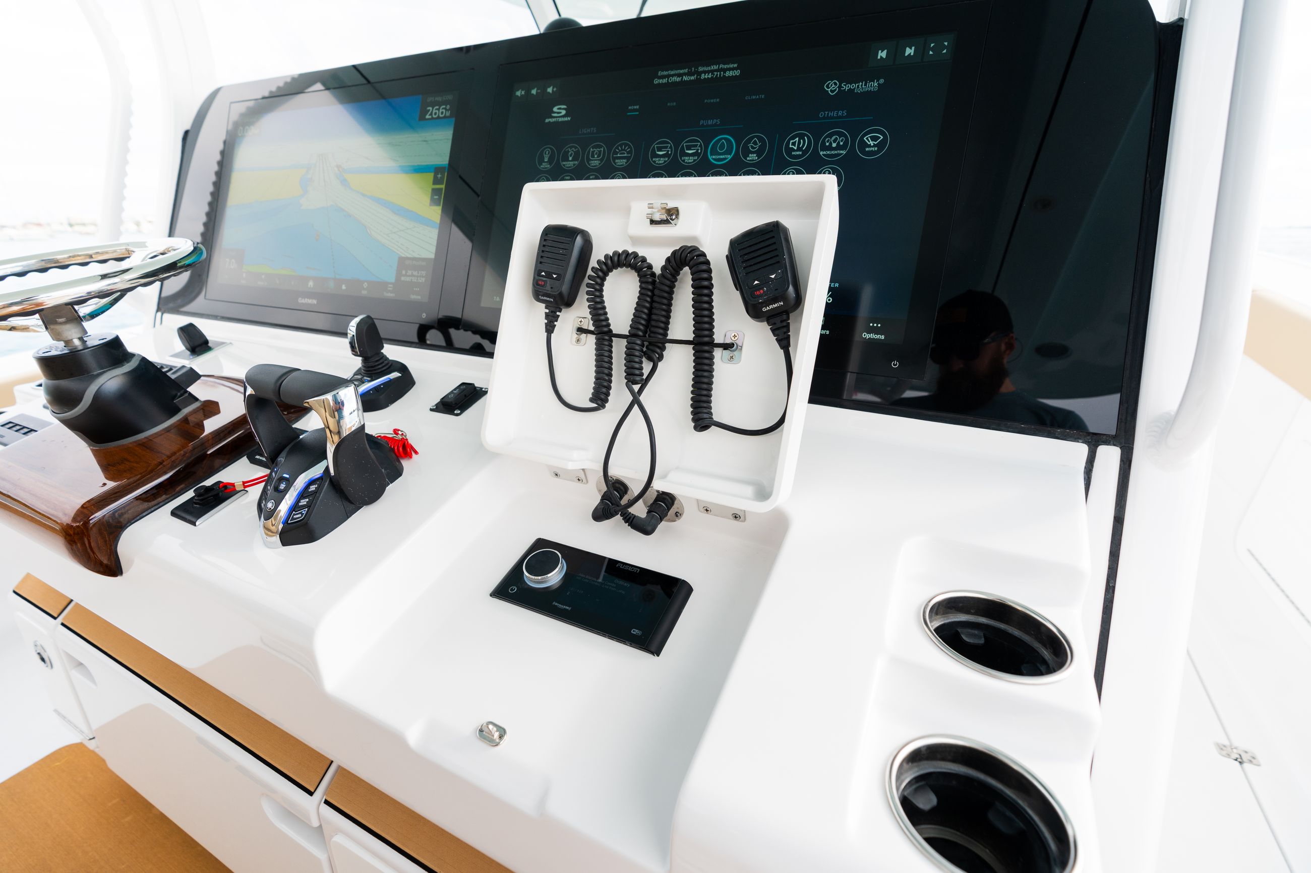 Detail image of VHF Mic Box