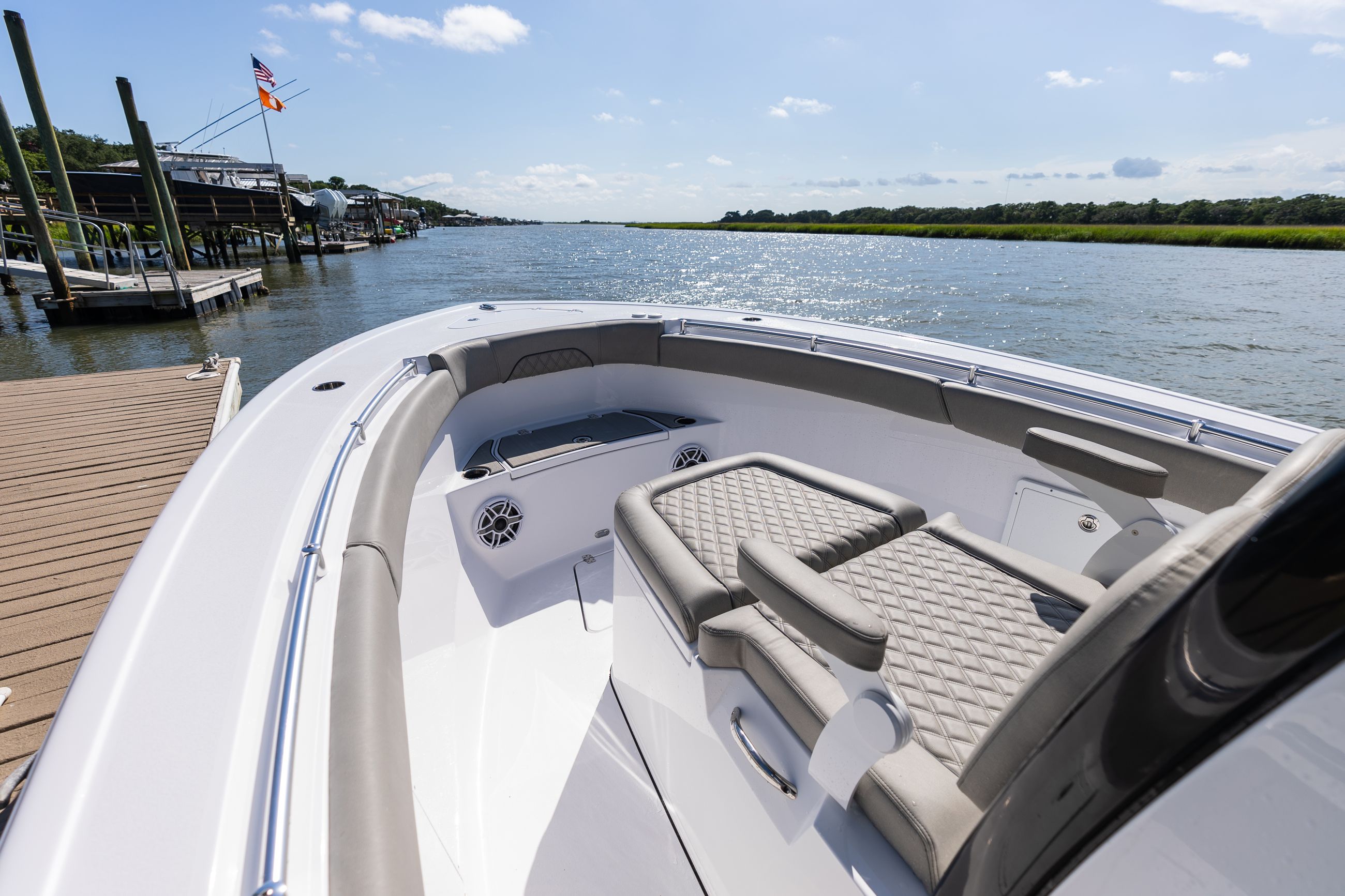 Open 282TE Center Console · Features Sportsman Boats