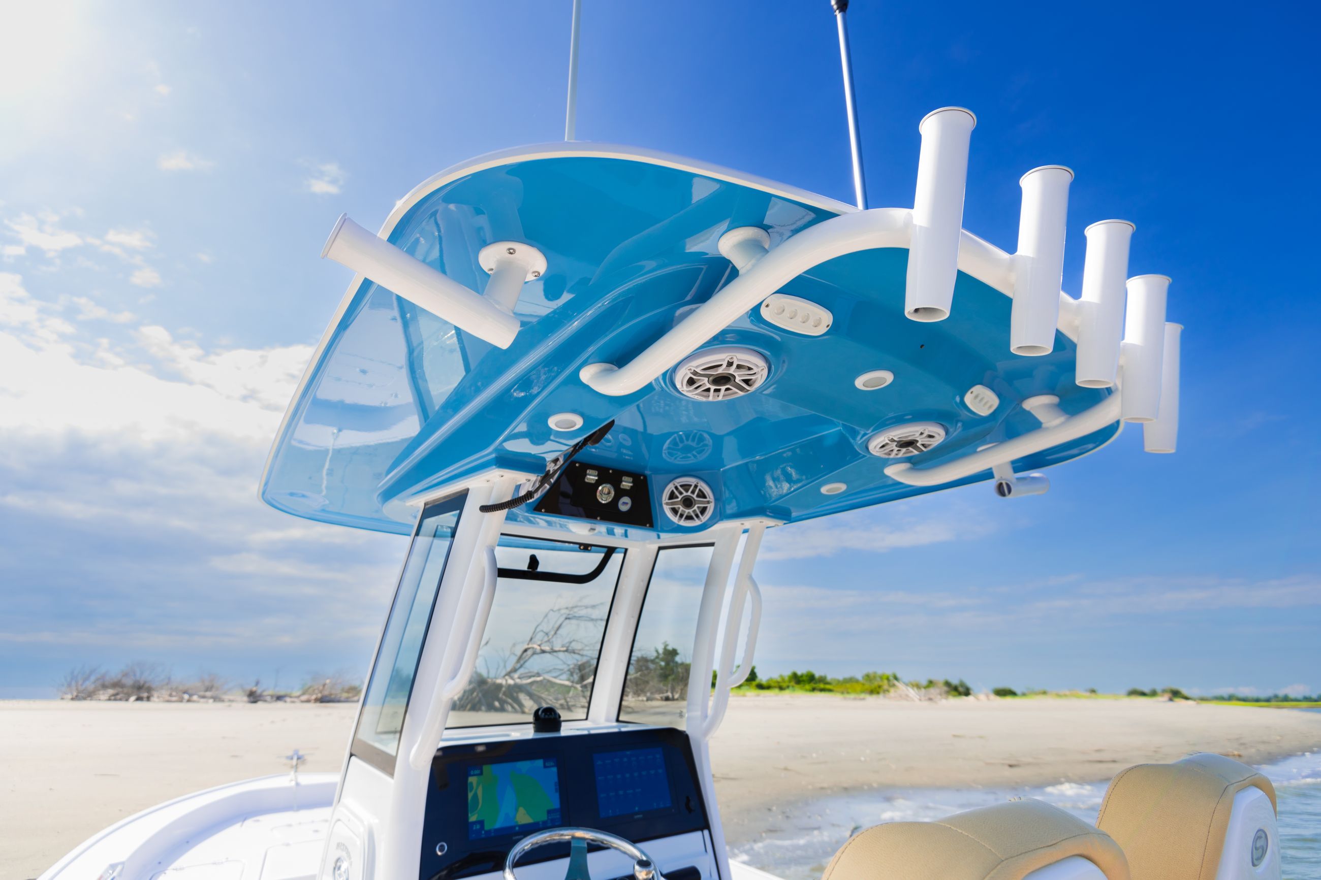 Masters 267 Bay Boat · Features Sportsman Boats