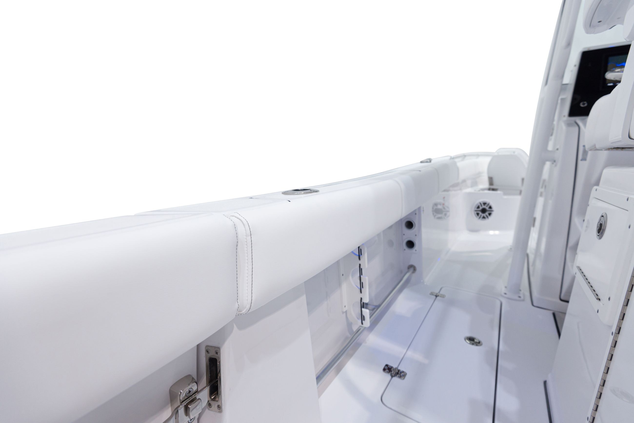 Open 282 Center Console · Features Sportsman Boats