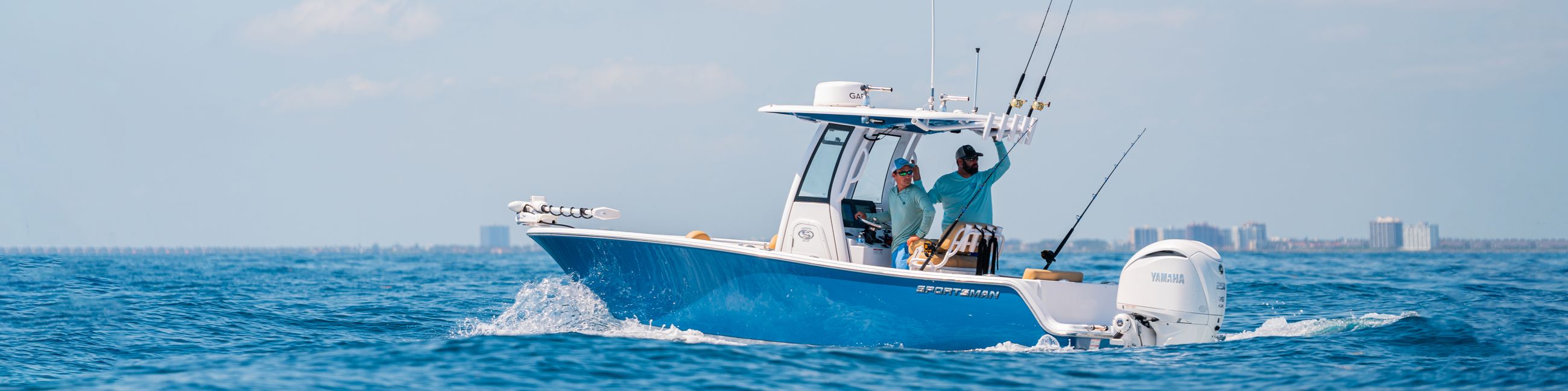 Open 212 Center Console Side profile image