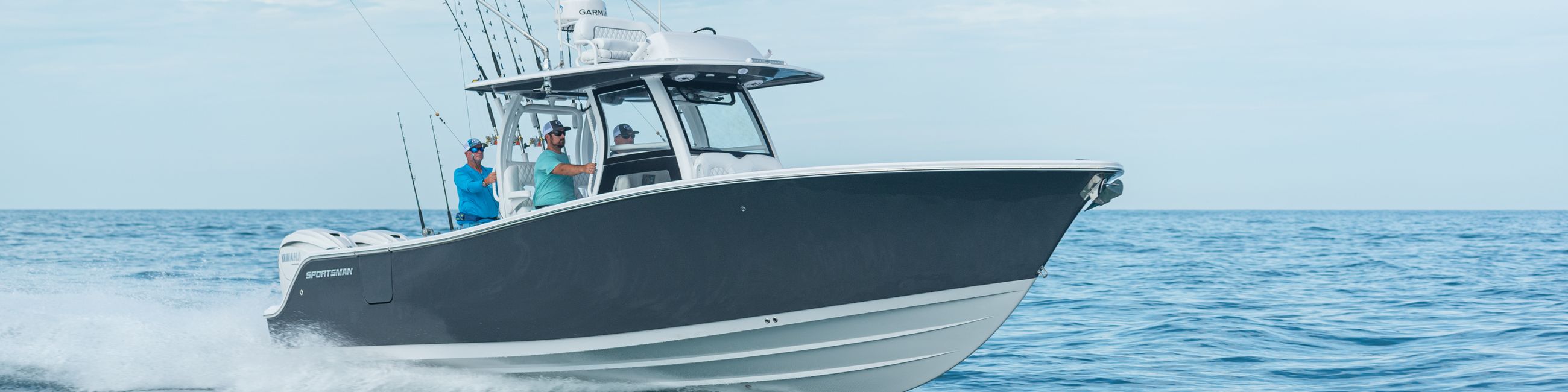 Open 322 Center Console Side profile image