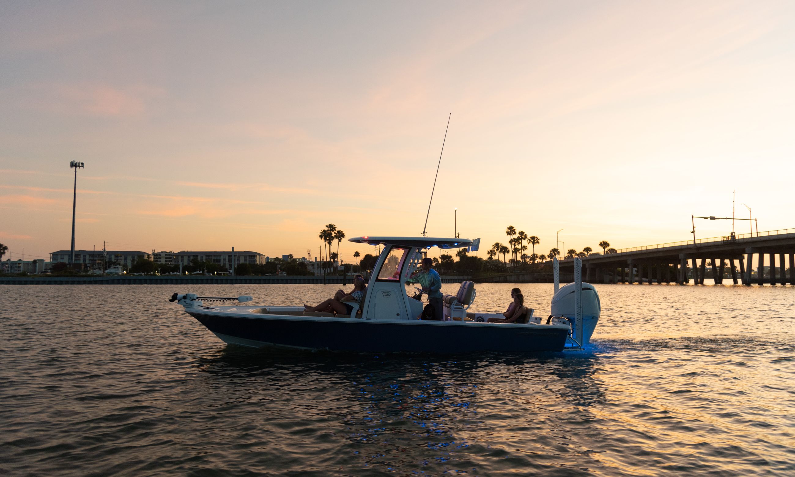 Detail image of the Masters 247OE Bay Boat