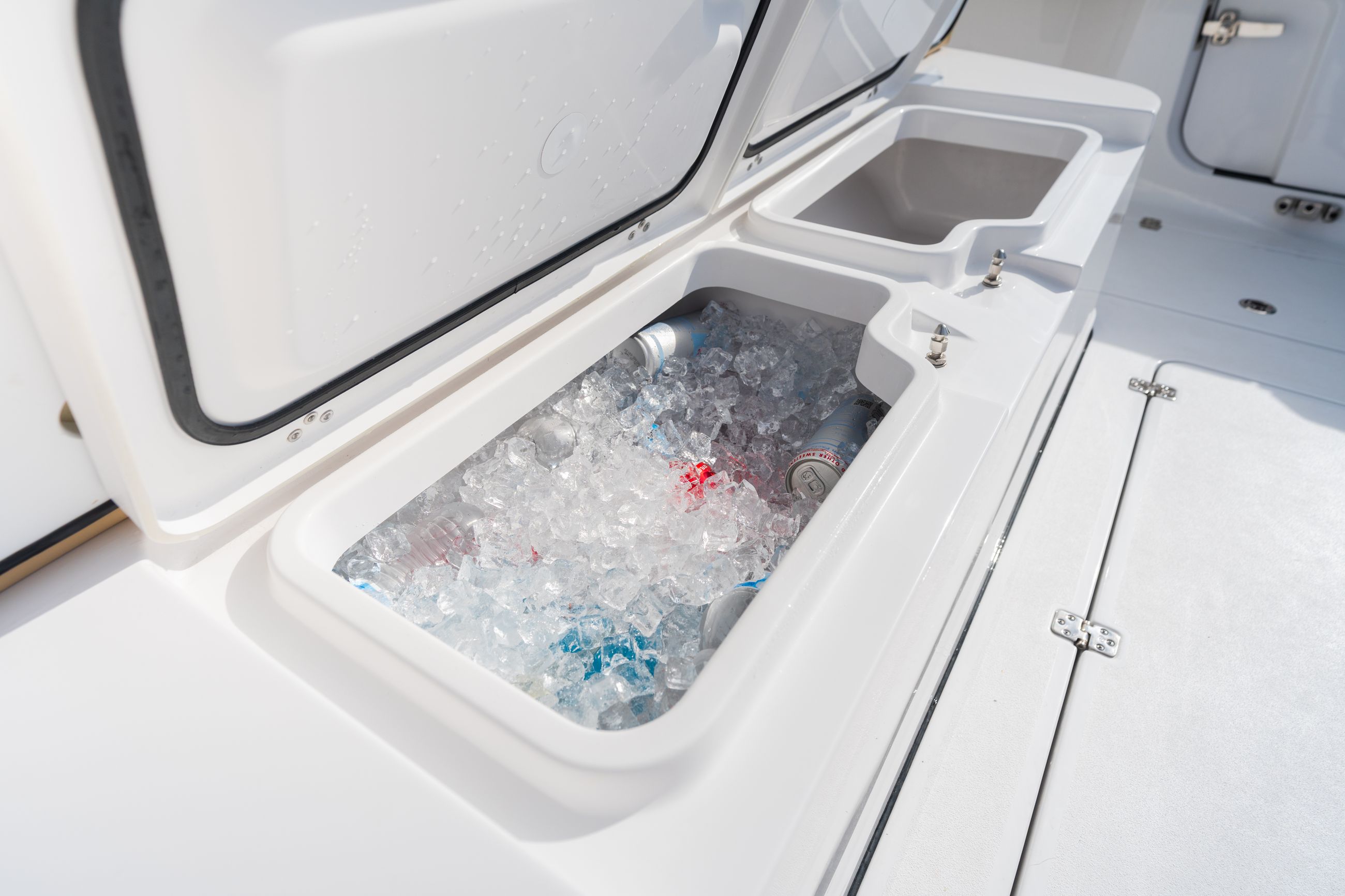 Detail image of Mezzanine Rear Cooler