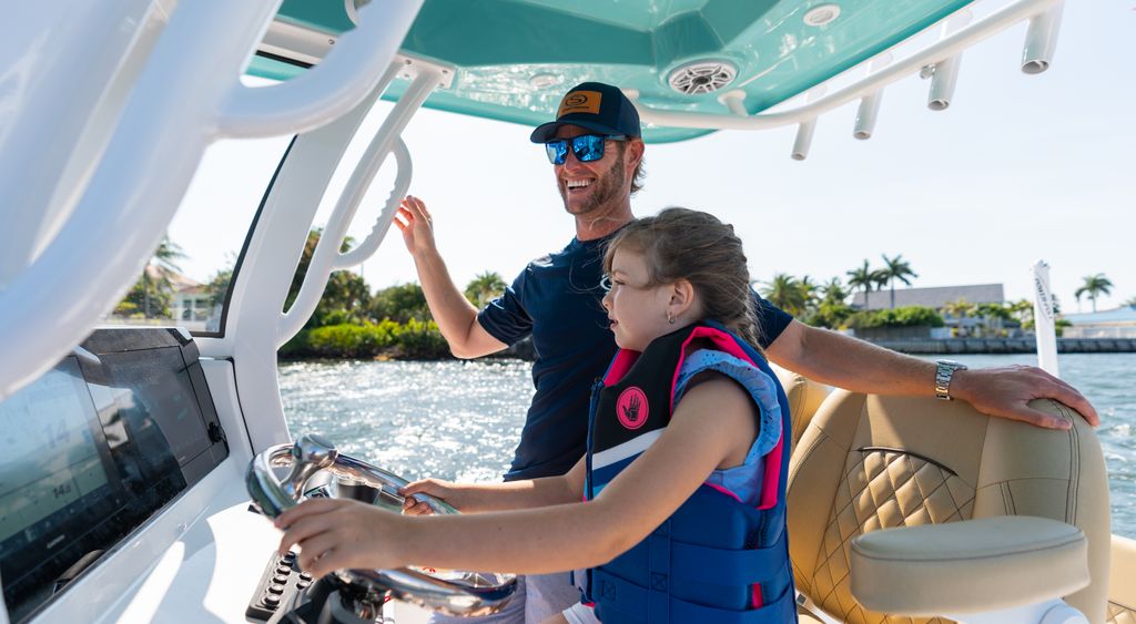 Electronics for the 227-bay-boat