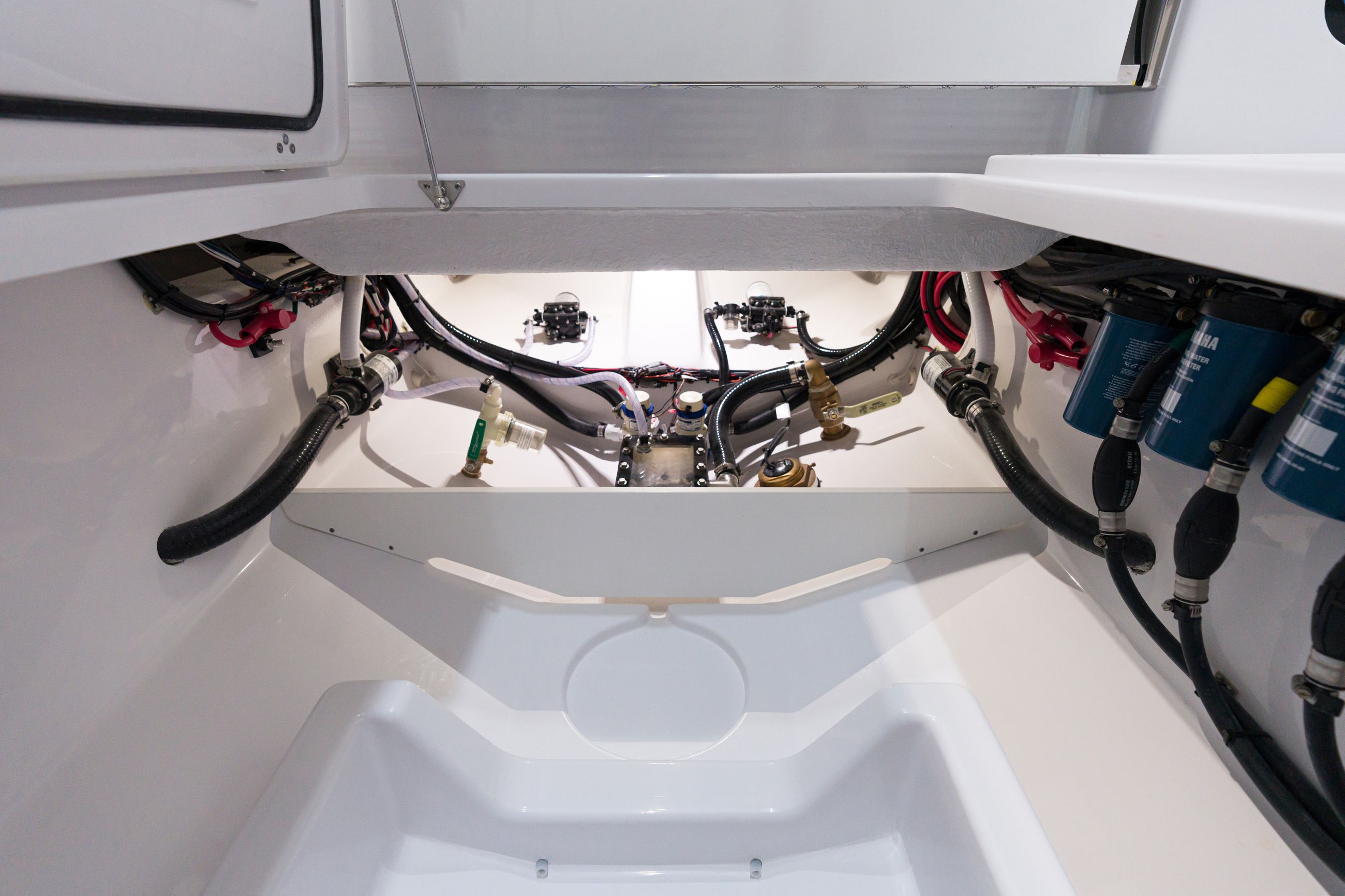 Detail image of Total Access Compartment