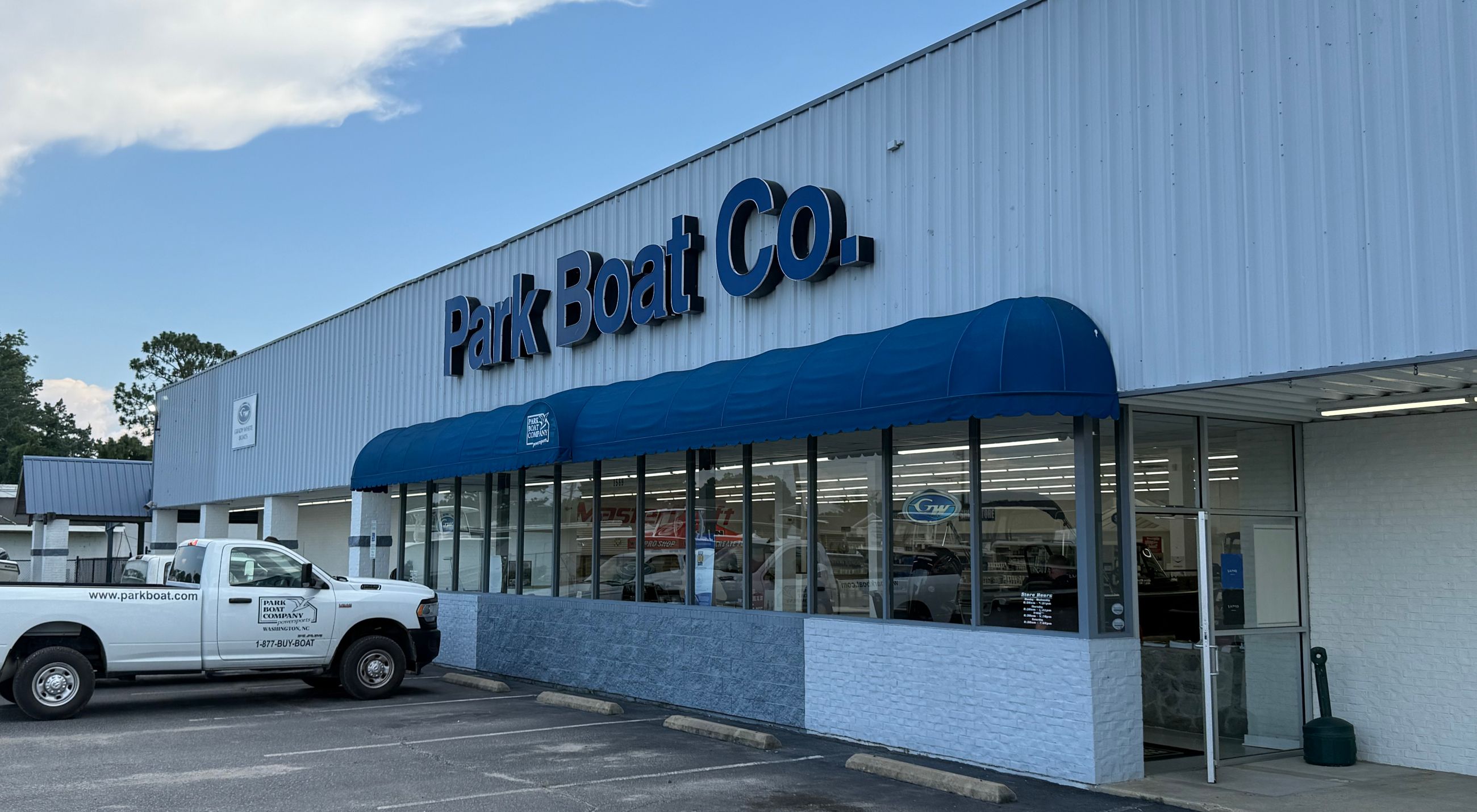 Store front image for the dealership located at Washington, NC