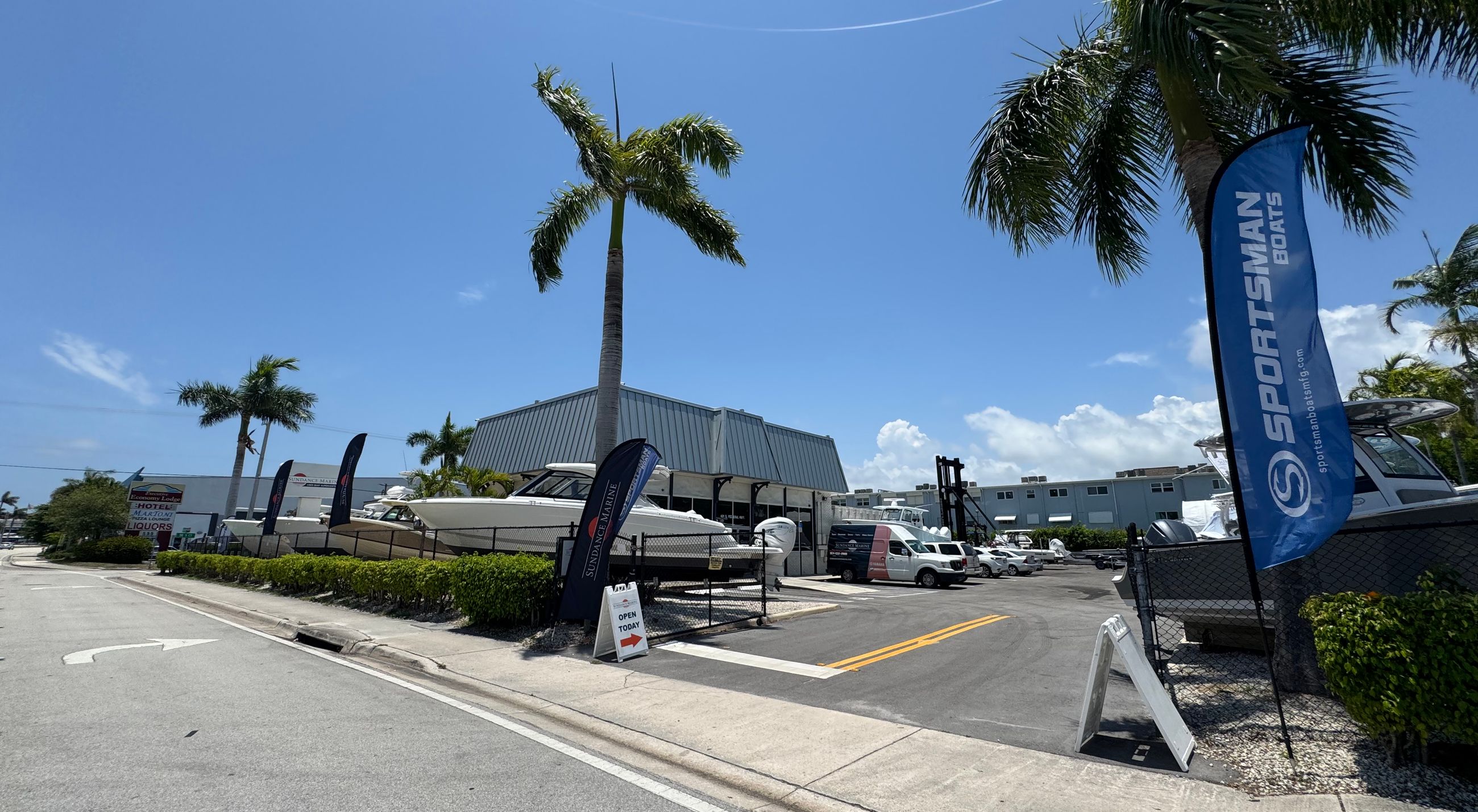Store front image for the dealership located at Pompano Beach, FL