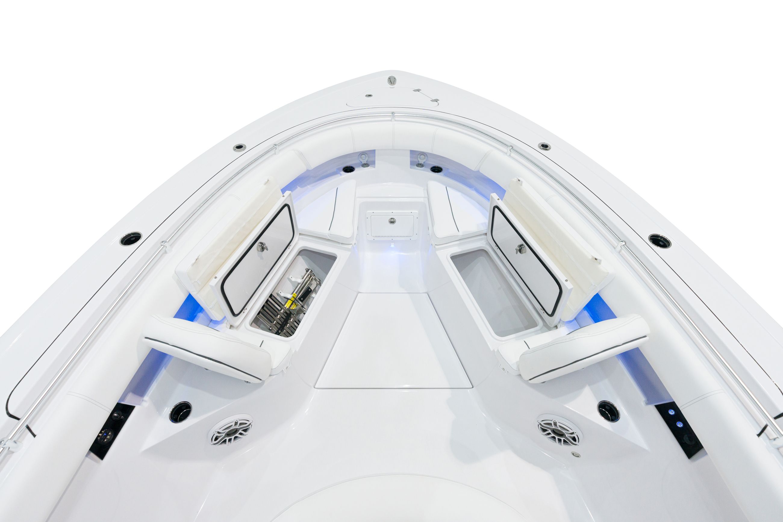 Open 352 Center Console · Features Sportsman Boats