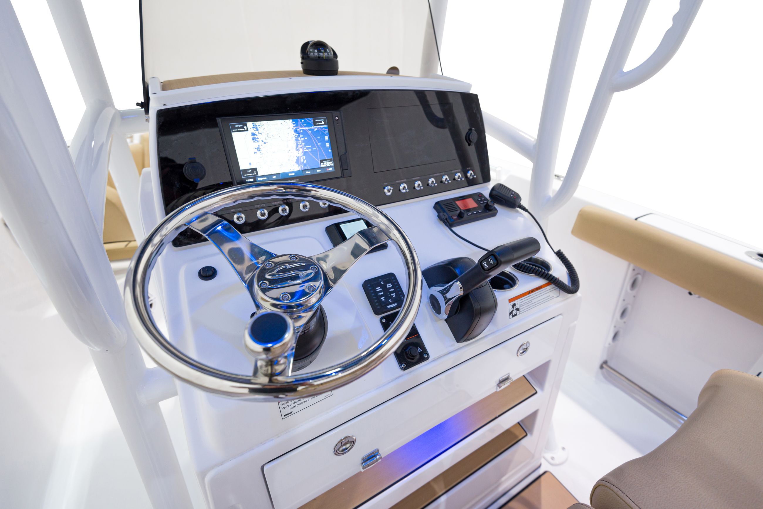 Detail image of SeaStar Tilt Helm w/ SS Wheel