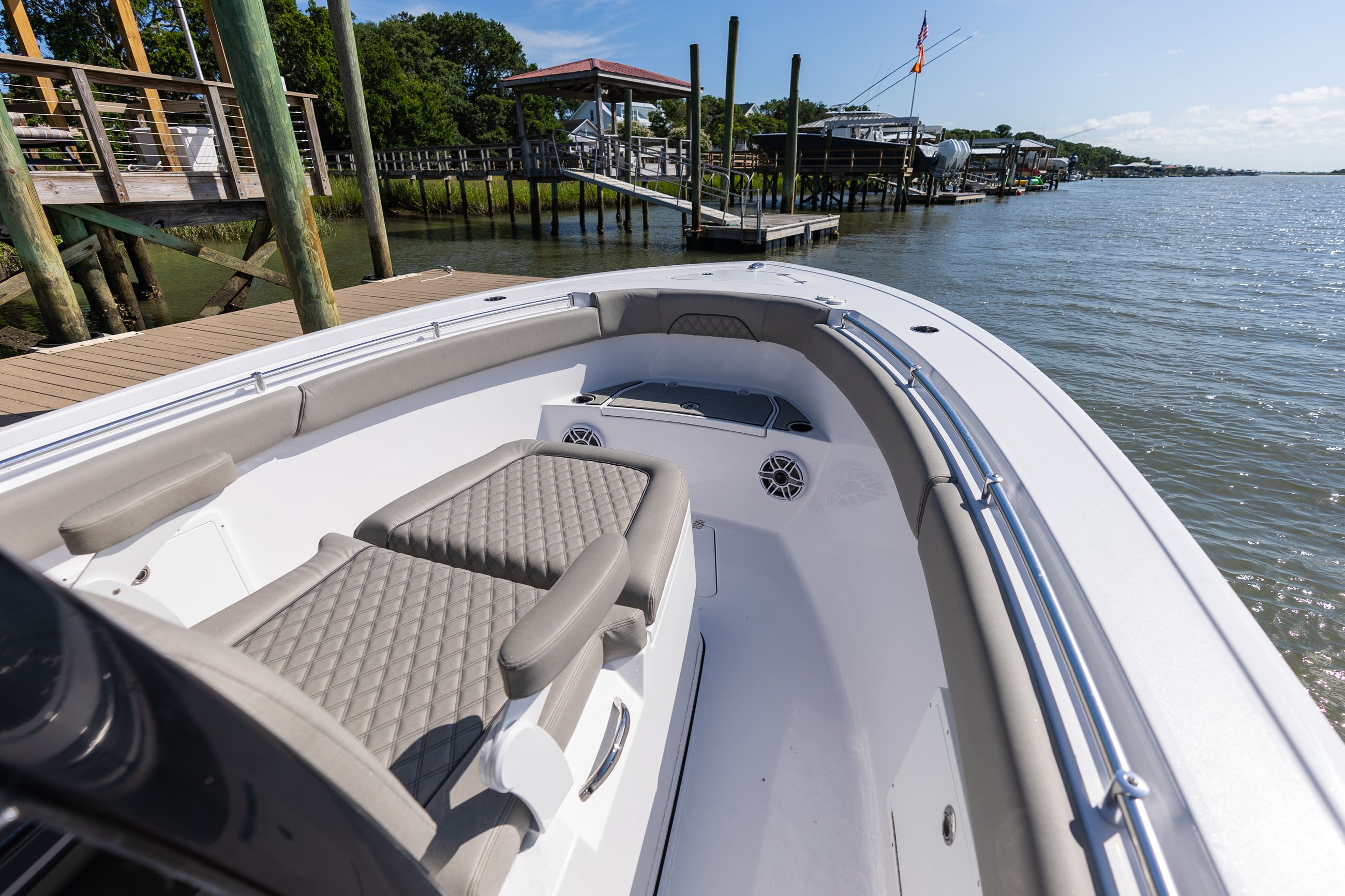 Open 282TE Center Console · Features Sportsman Boats