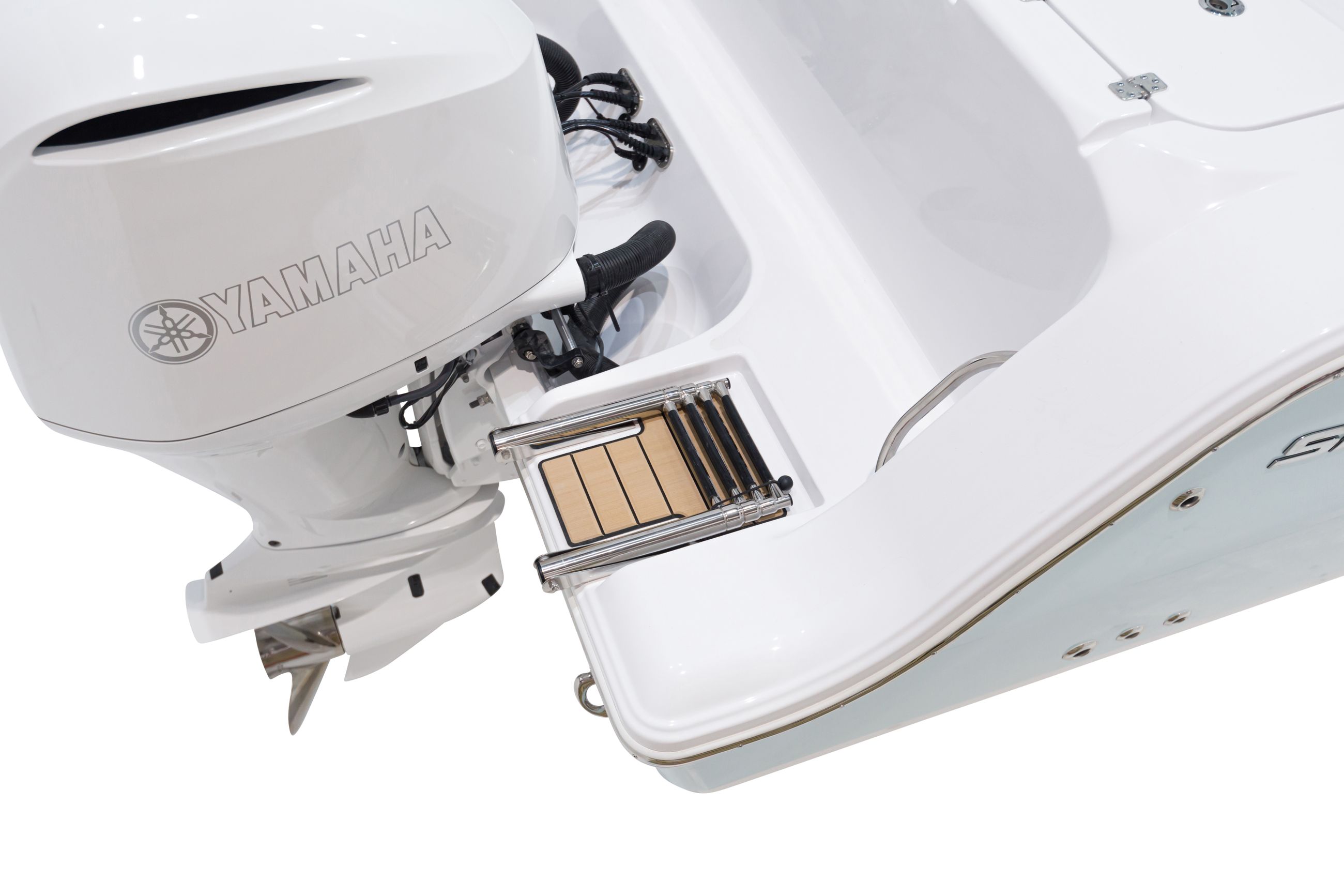 Open 302 Center Console · Features Sportsman Boats