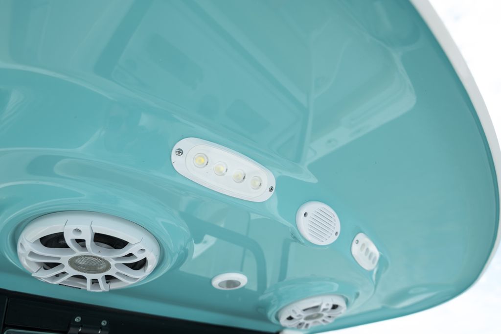 Detail image of Spreader Lights