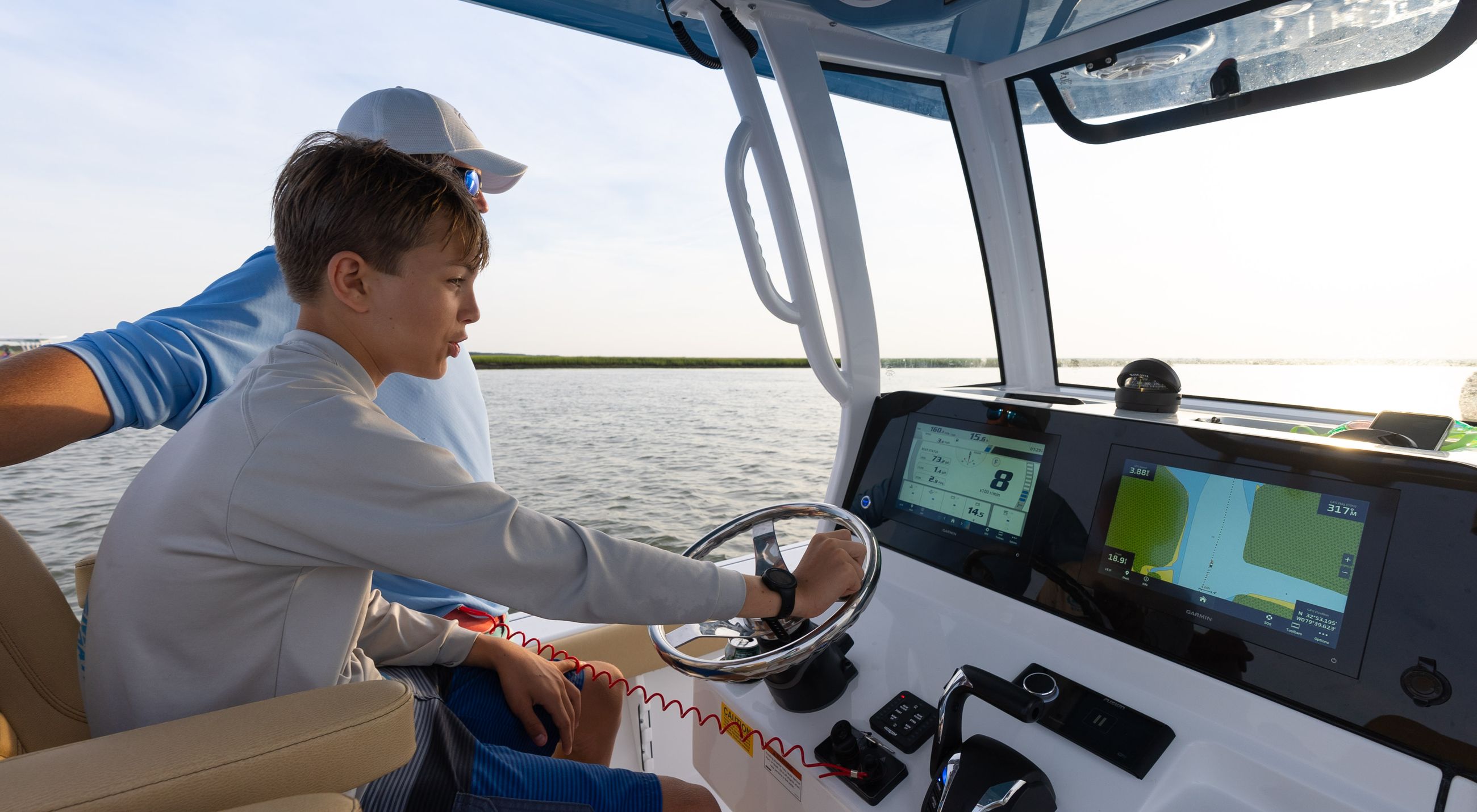 Electronics for the 267-bay-boat