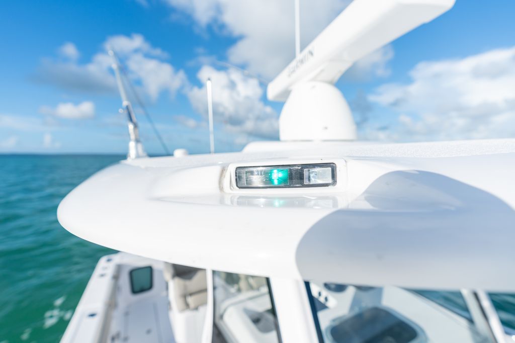 Detail image of Hard-Top Molded-In Navigation Lights