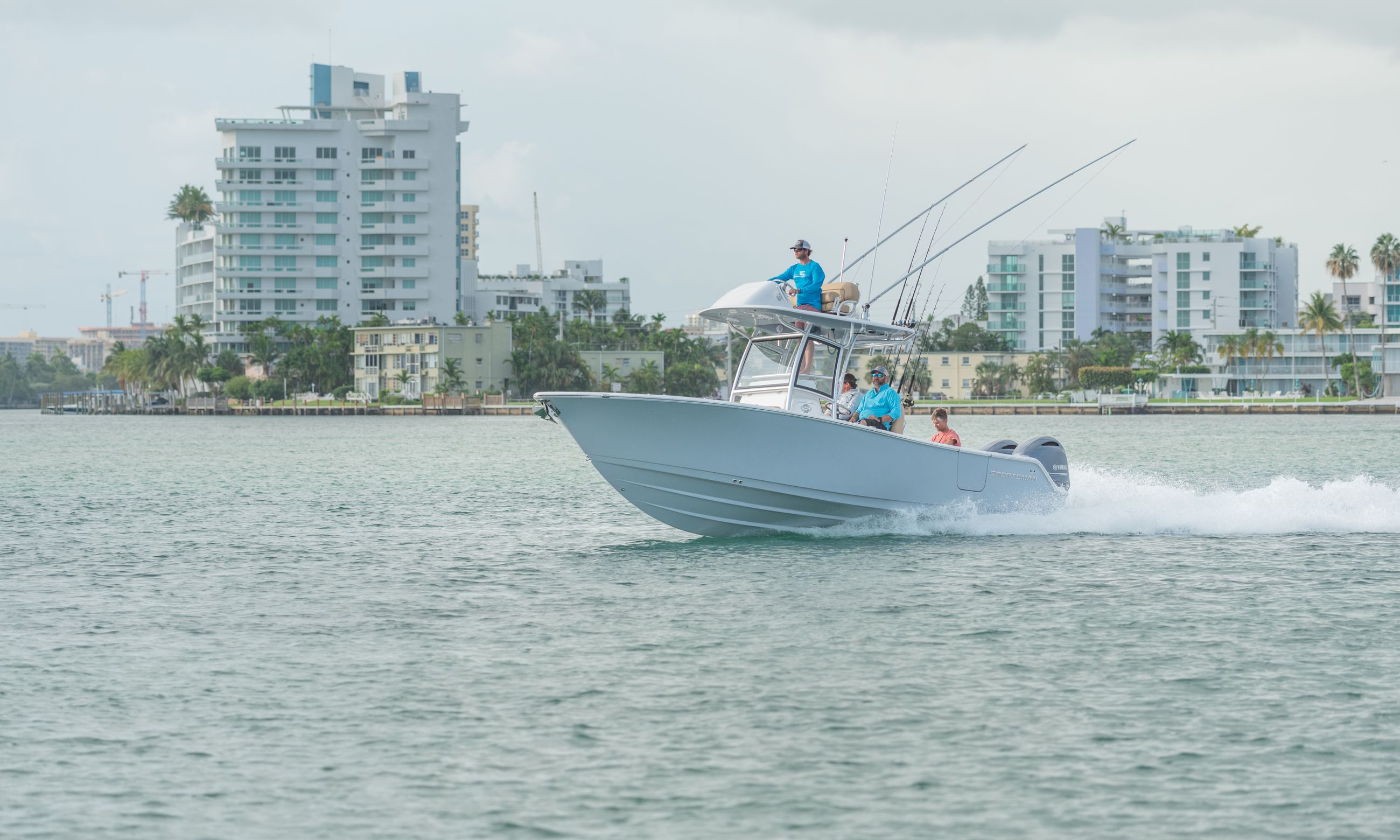 Detail image of the Open 252 Center Console
