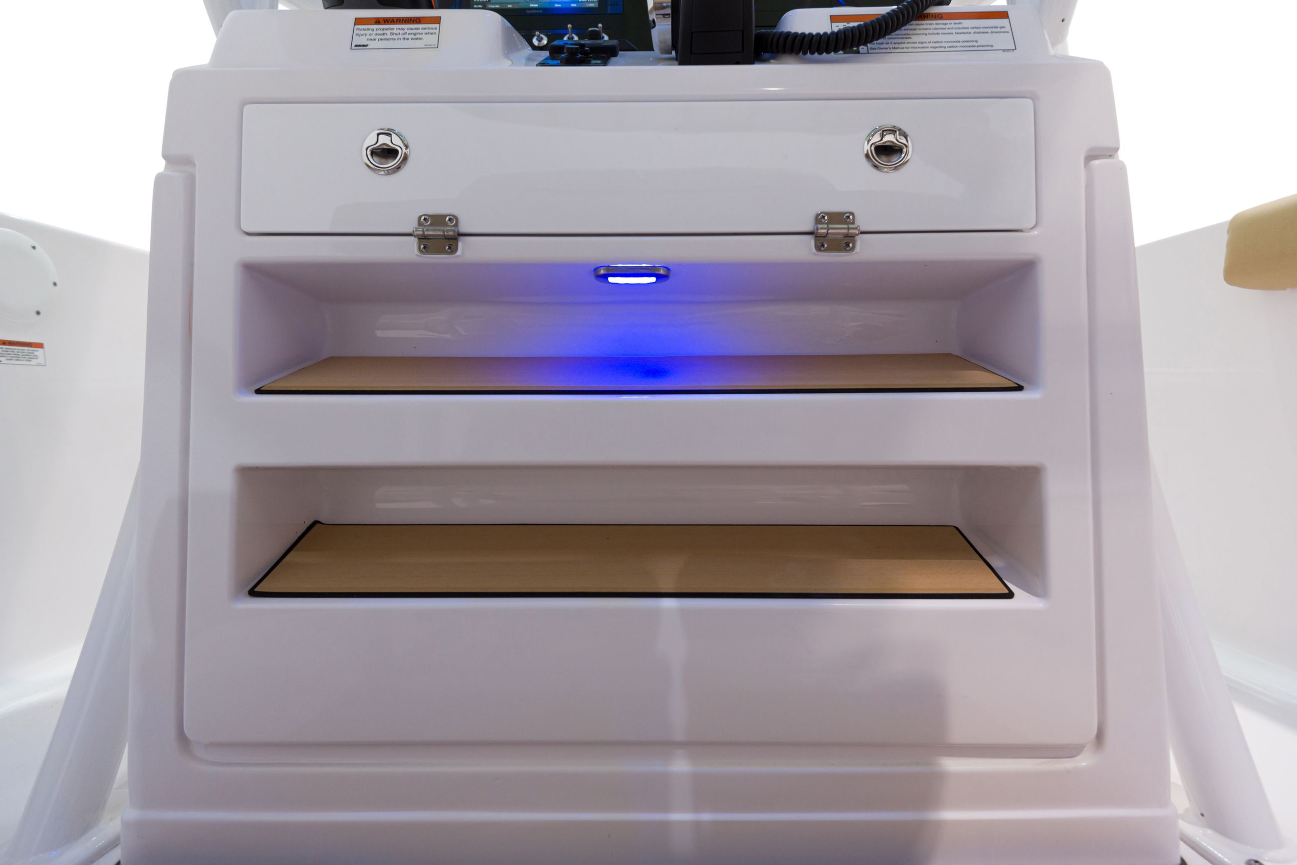 Open 232 Center Console · Features Sportsman Boats